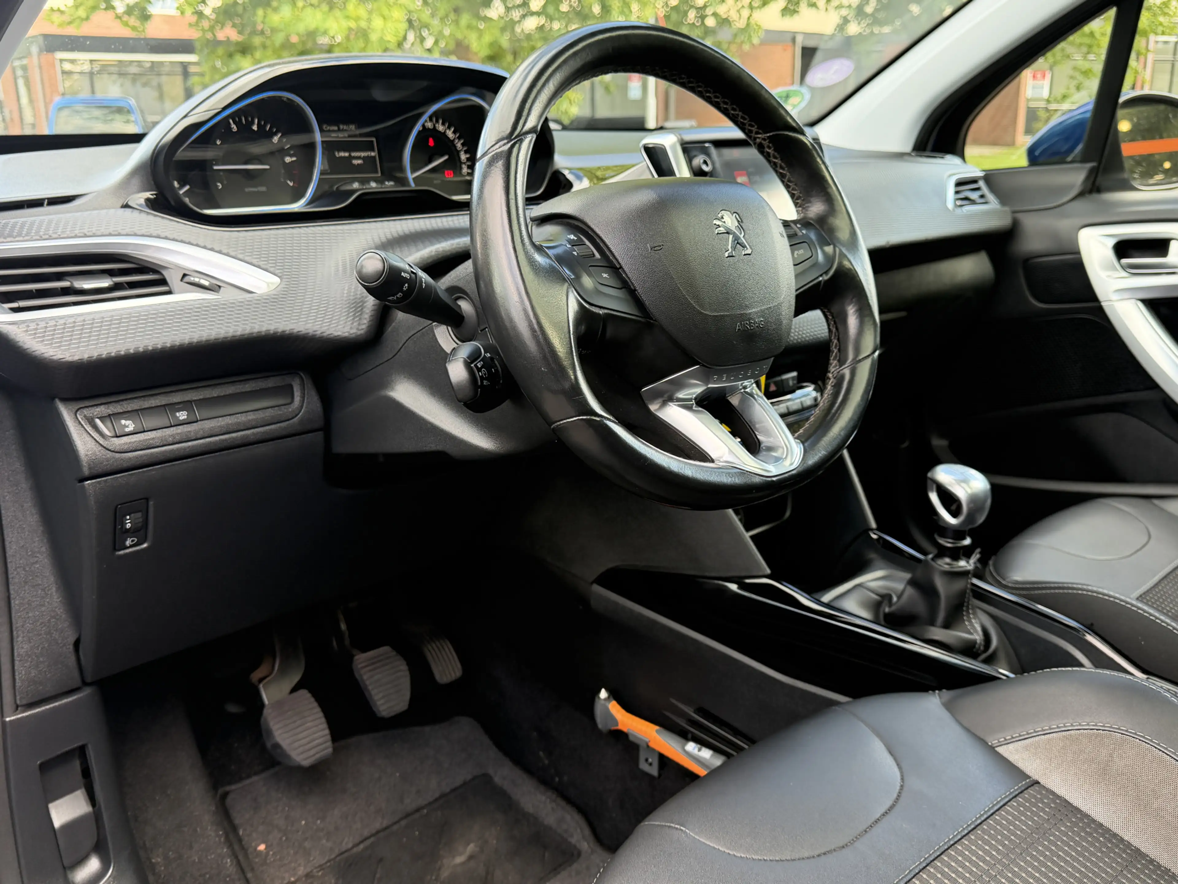Peugeot 2008 BWJ 2019 | 1.2 111PK Allure | NWE DISTRIBUTIE | TR — photo 3