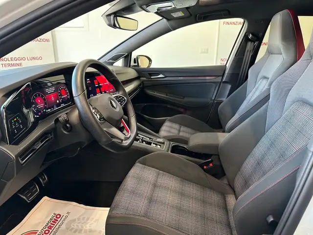 Volkswagen Golf view 11