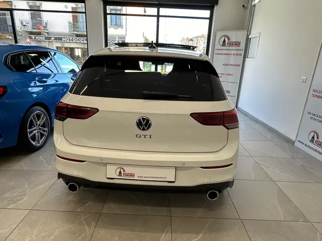 Volkswagen Golf view 5