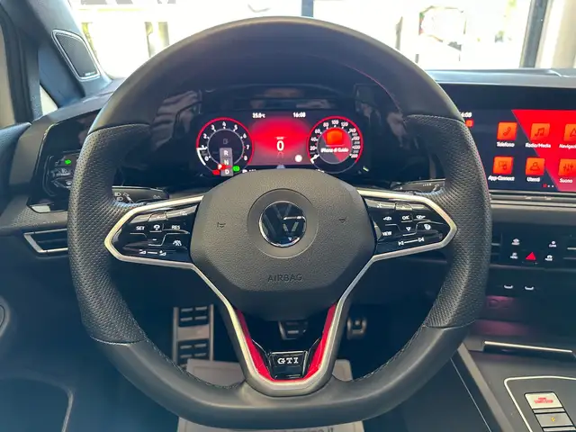Volkswagen Golf view 17