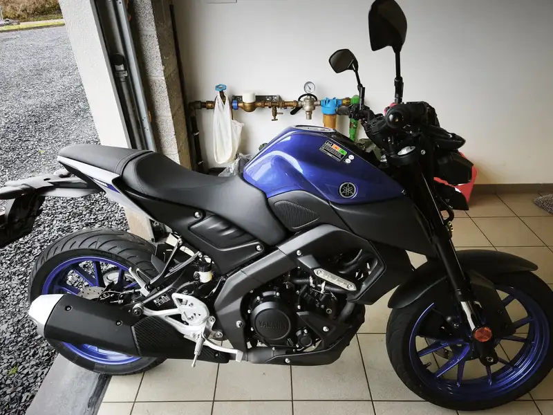 Yamaha MT-125 - foto 2