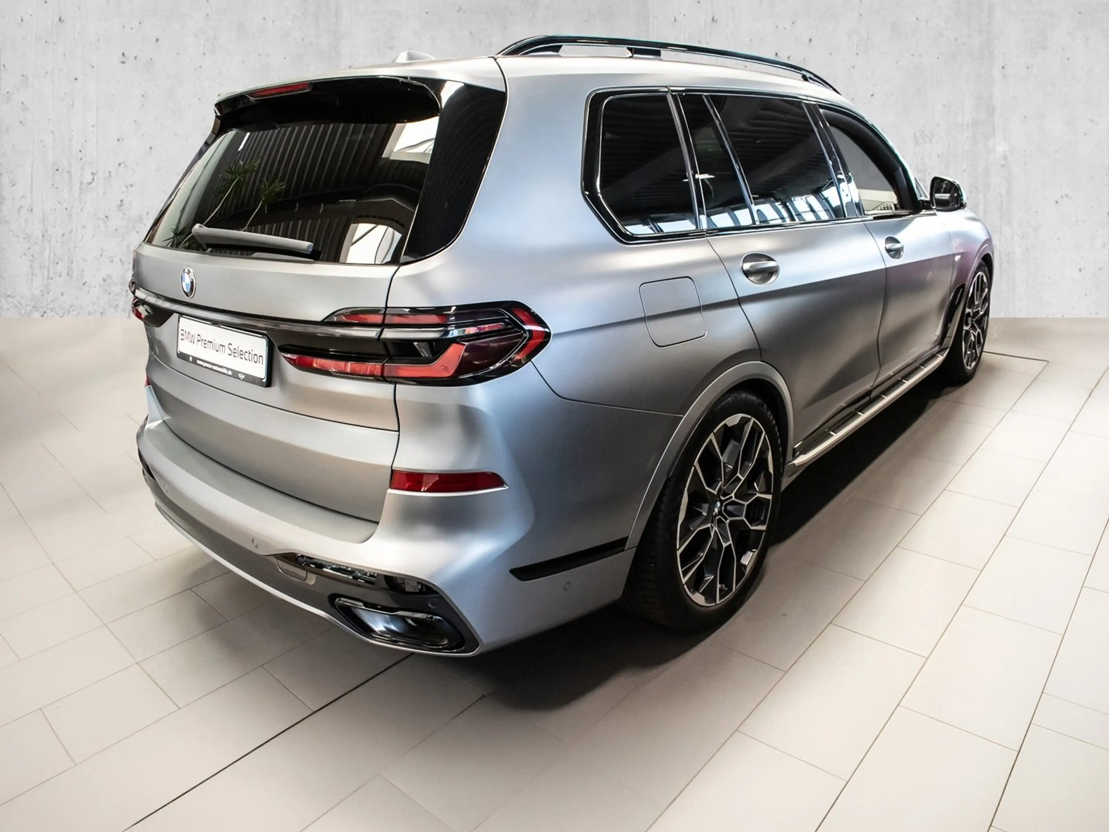 BMW X7 xDrive40d (ab 2022) M Sport HUD PANO ACC AHK — photo 2