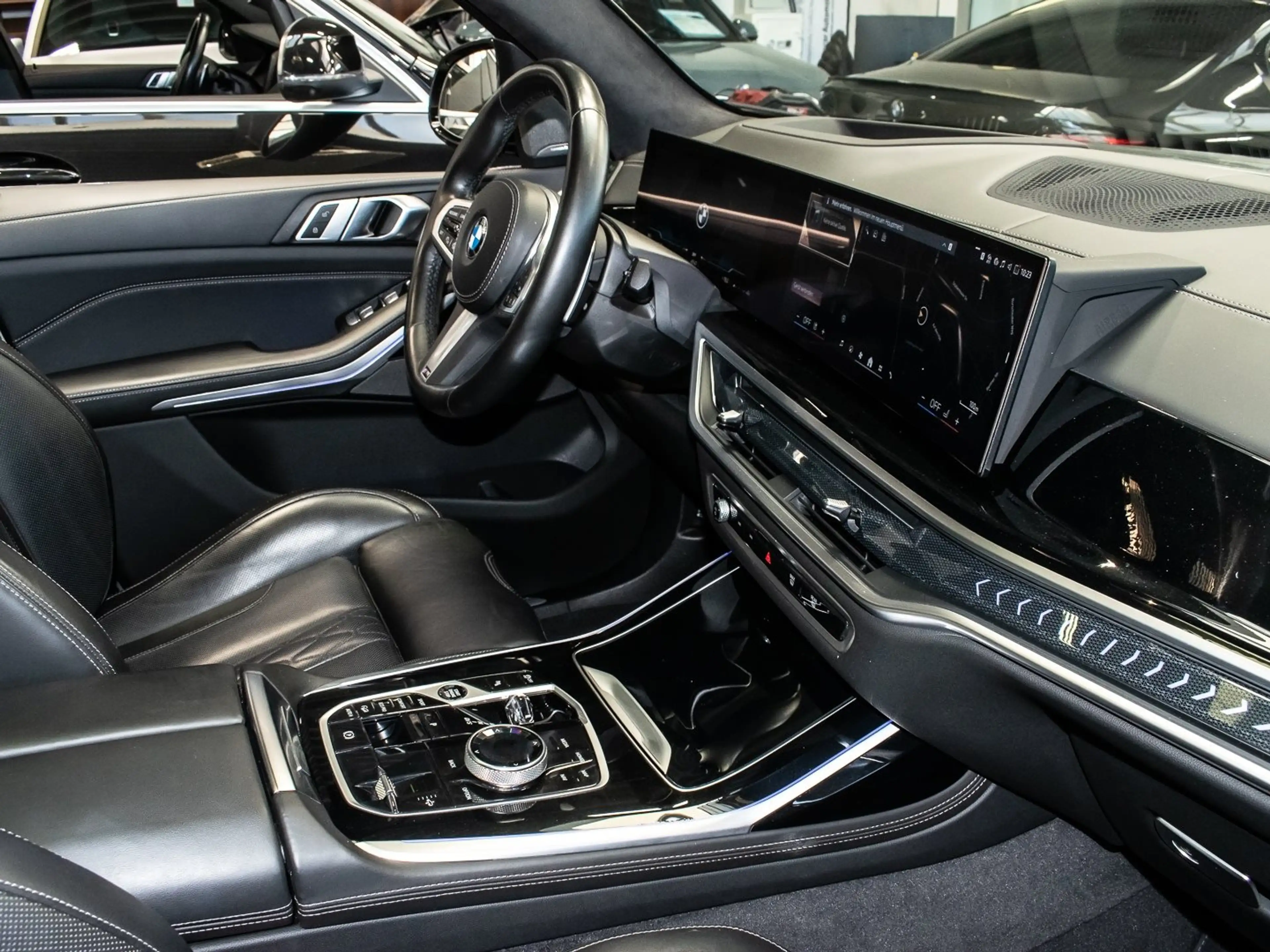 BMW X7 xDrive40d (ab 2022) M Sport HUD PANO ACC AHK — photo 6