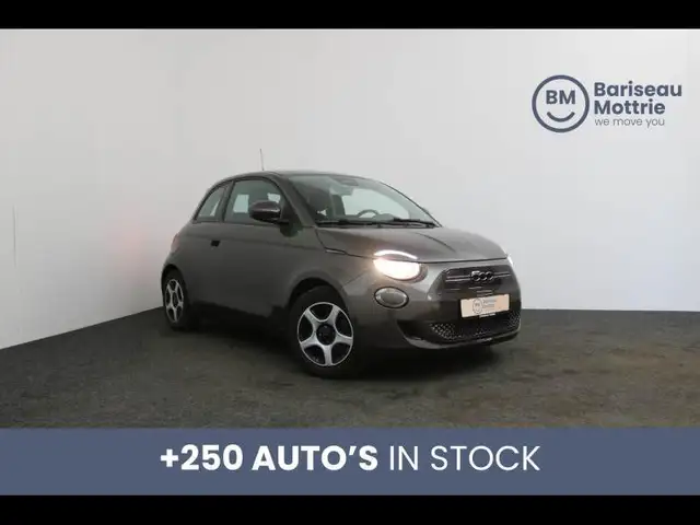 Fiat 500e ACTION *DAB*SENSOREN ACHTER*CRUISE CONTROL*AIRCO*