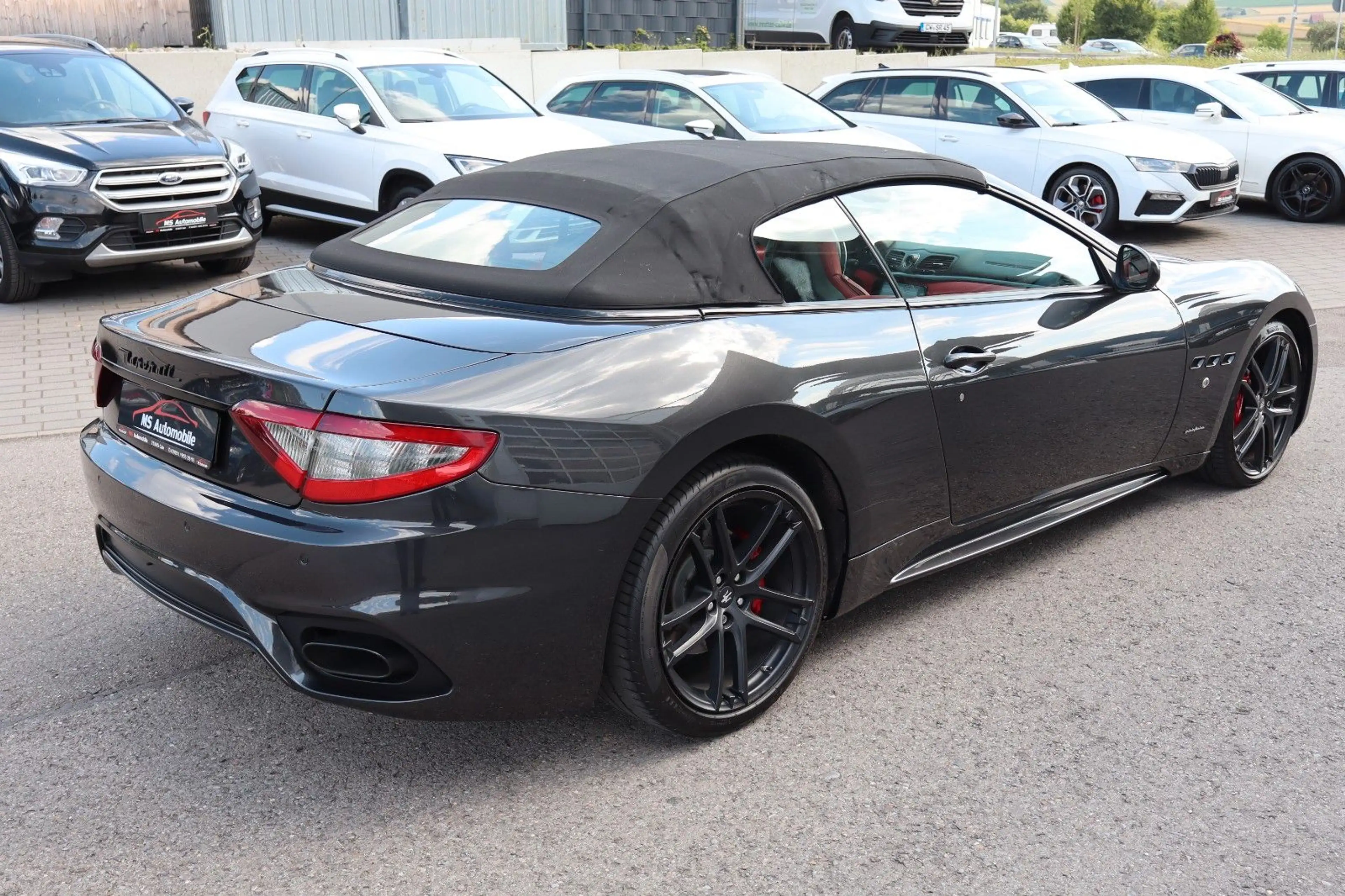 Maserati GranCabrio 4.7 V8 Sport Aut. LederRot_Kamera_LED — photo 11