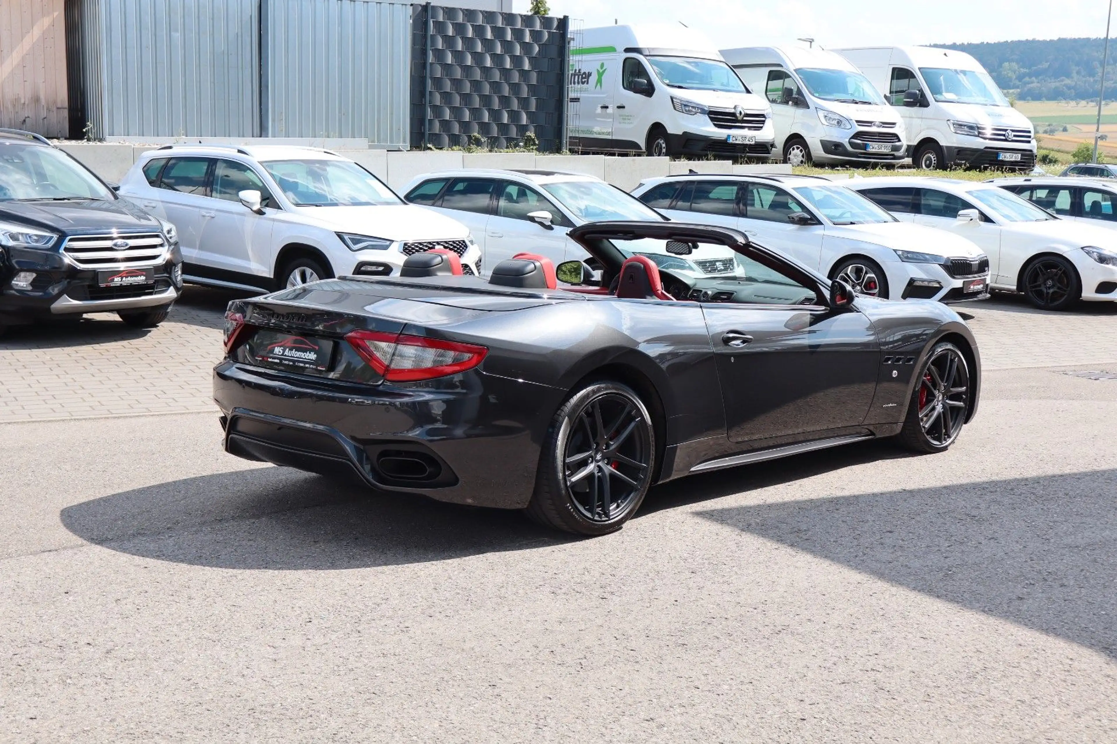 Maserati GranCabrio 4.7 V8 Sport Aut. LederRot_Kamera_LED — photo 9