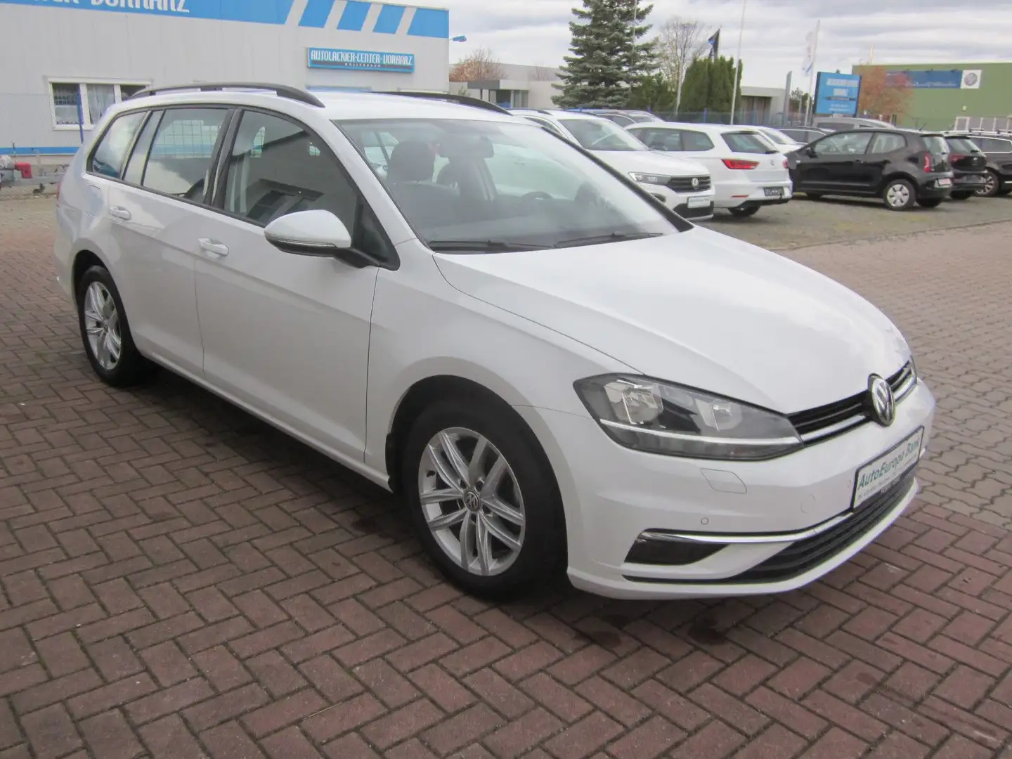 Volkswagen Golf VII Variant Comfortline+AHK+NAVI+SHZ+2xPDC Weiß - 2