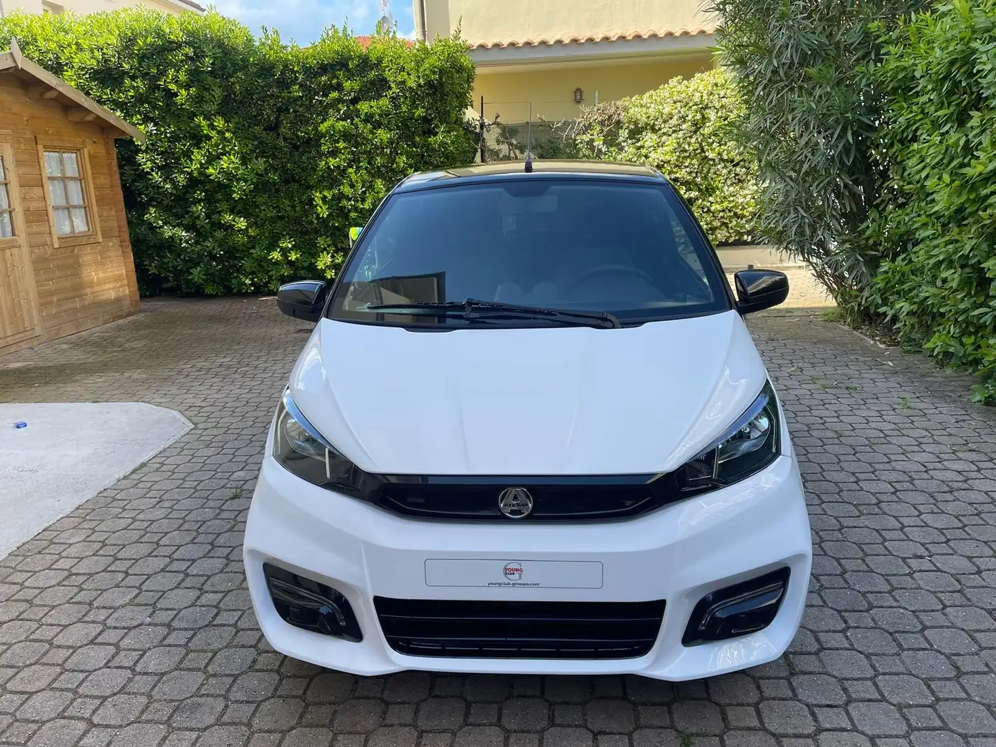 Aixam GTO Bianco - 2
