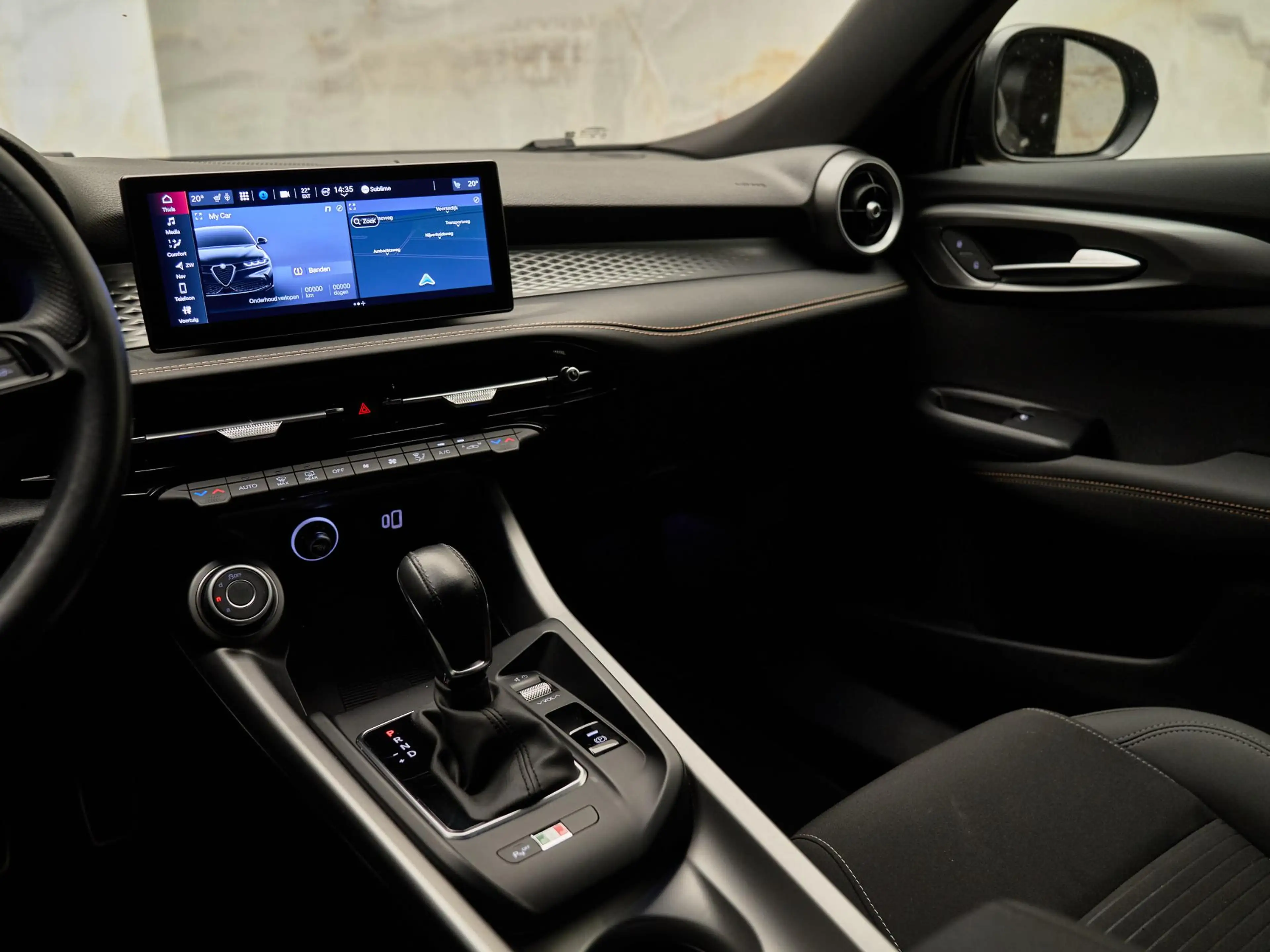 Alfa Romeo Tonale 1.5T Hybrid Sprint , 19", ACC, camera, Full-LED, k — photo 16