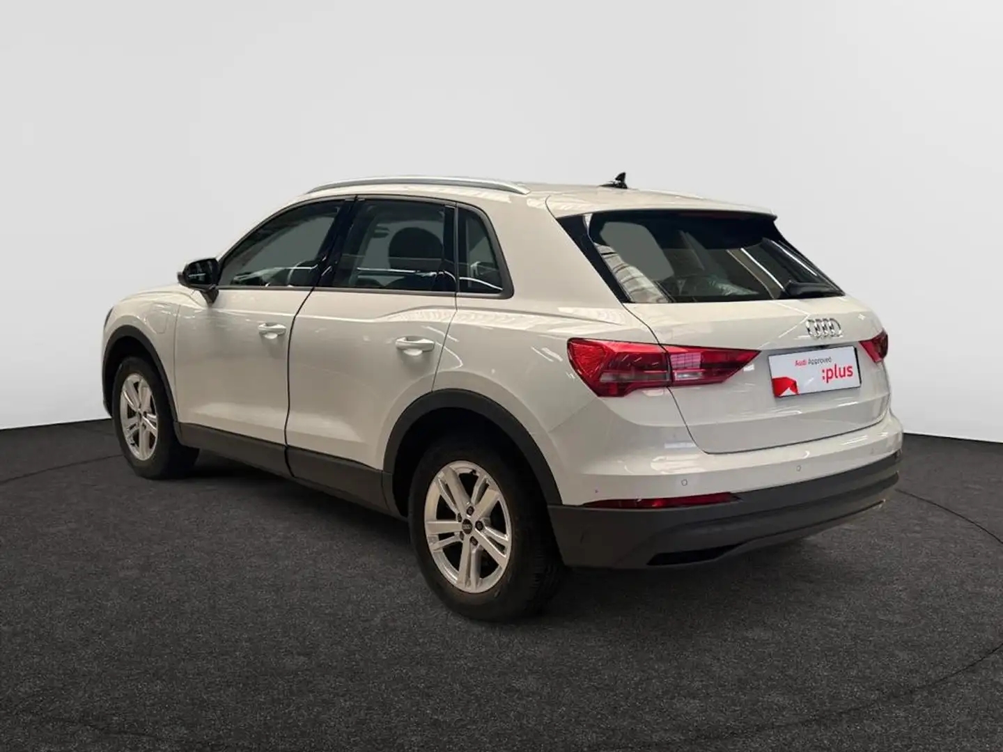 Audi Q3 PHEV 45 TFSIe Attraction S tronic + kit hiver Alb - 2