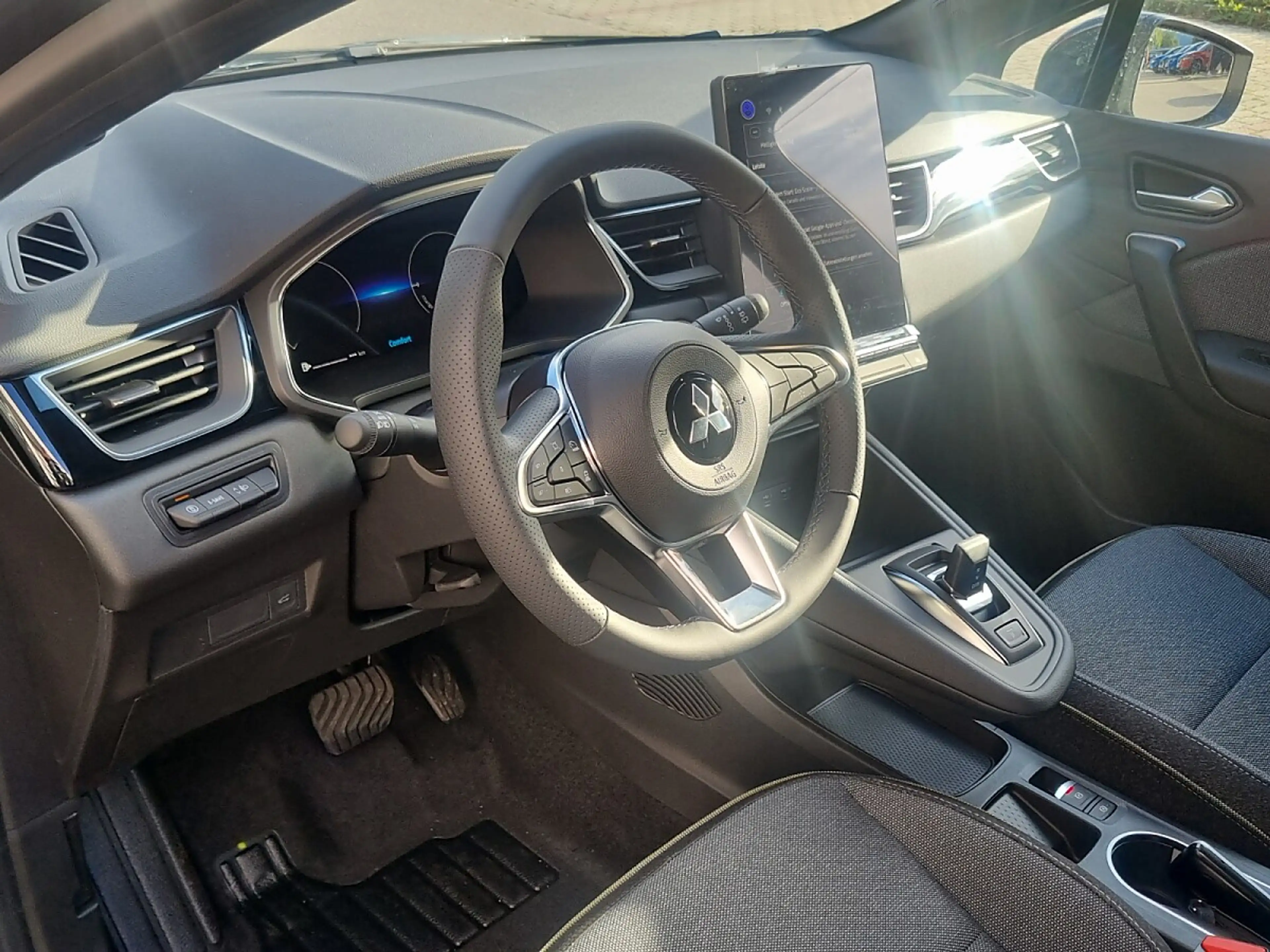 Mitsubishi Grandis Intense 1,8 HEV Aut. — photo 9