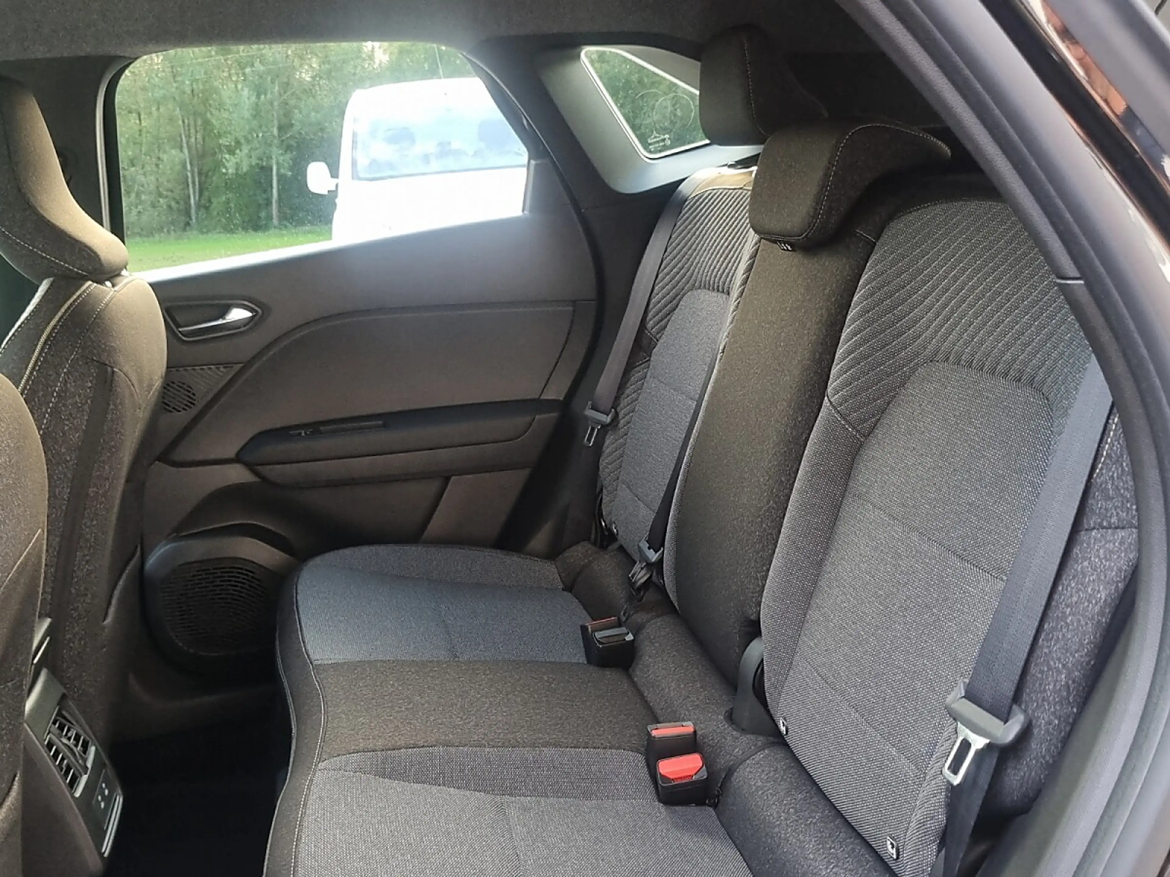 Mitsubishi Grandis Intense 1,8 HEV Aut. — photo 13