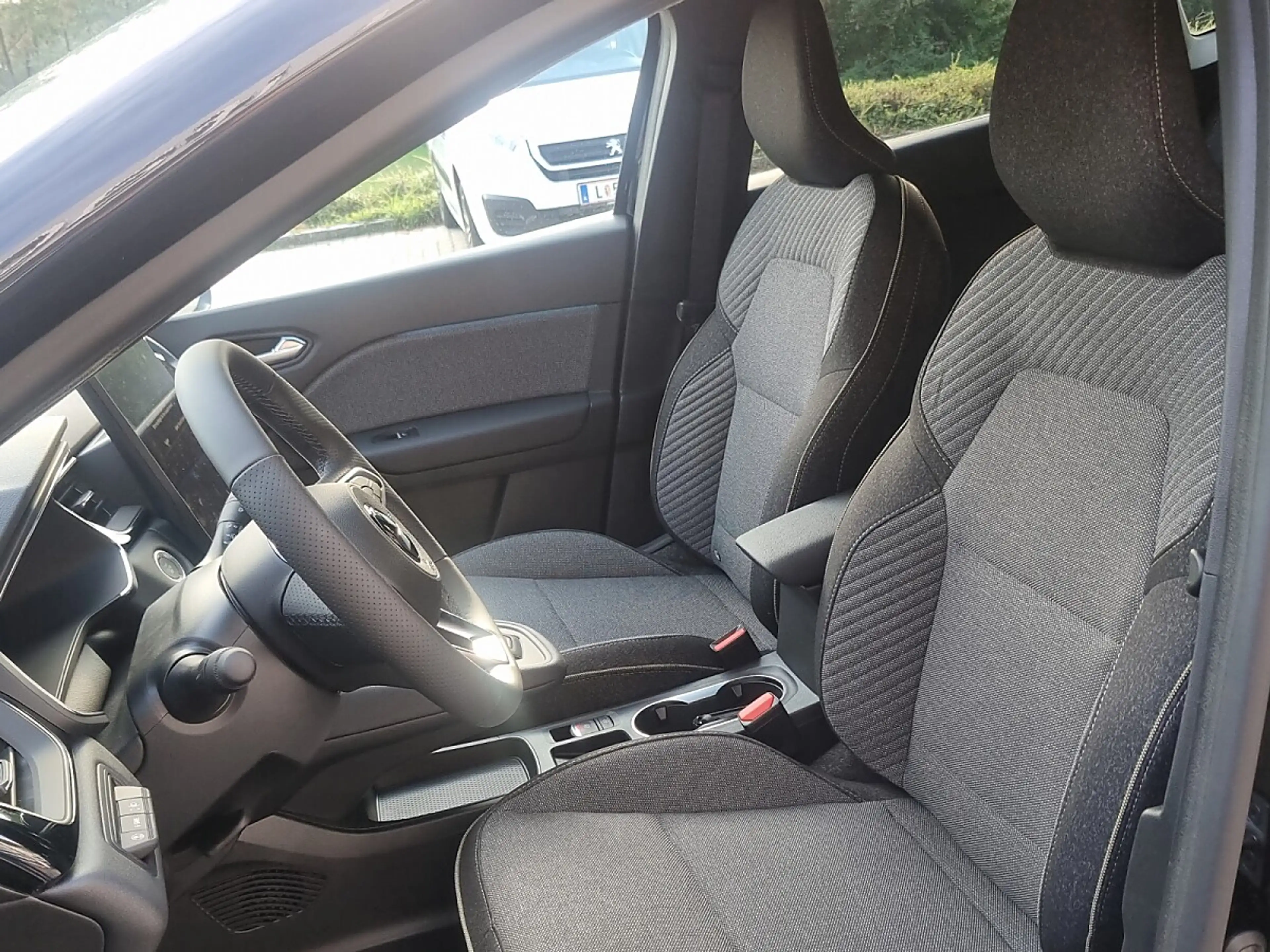 Mitsubishi Grandis Intense 1,8 HEV Aut. — photo 8