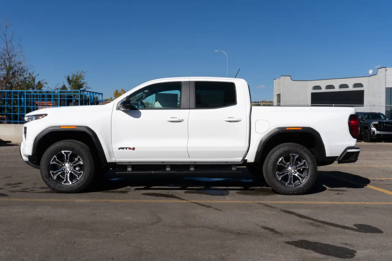 GMC Canyon снимка GMC Canyon