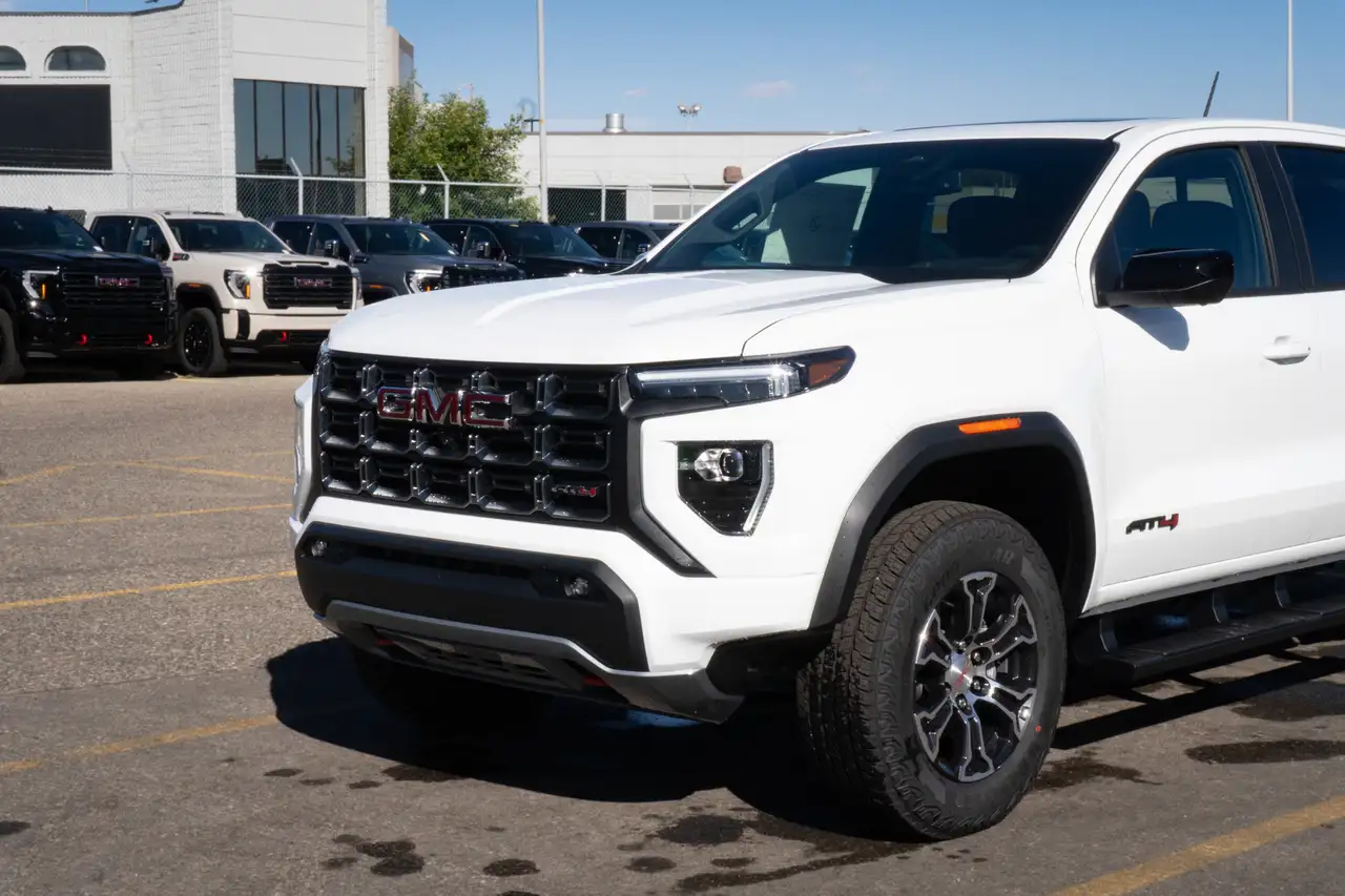 GMC Canyon снимка GMC Canyon