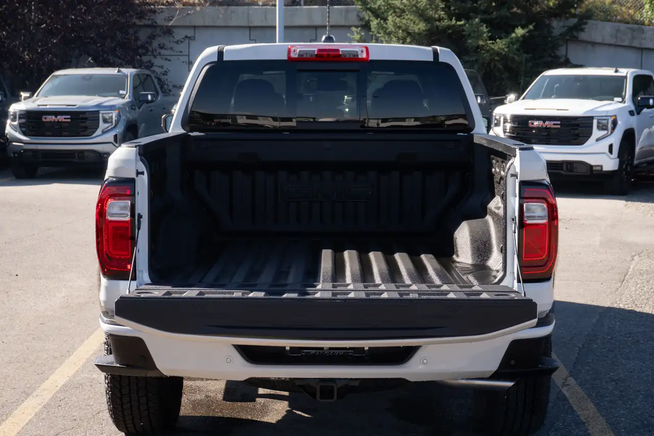 GMC Canyon снимка GMC Canyon