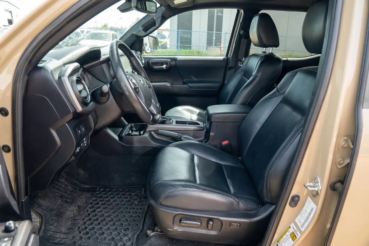 Toyota Tacoma снимка Toyota Tacoma
