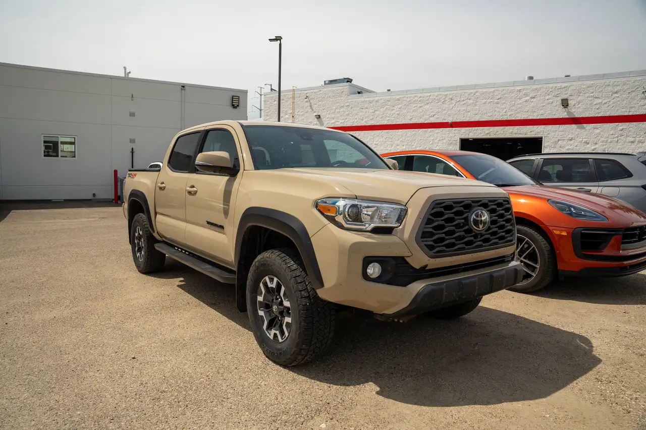 Toyota Tacoma снимка Toyota Tacoma