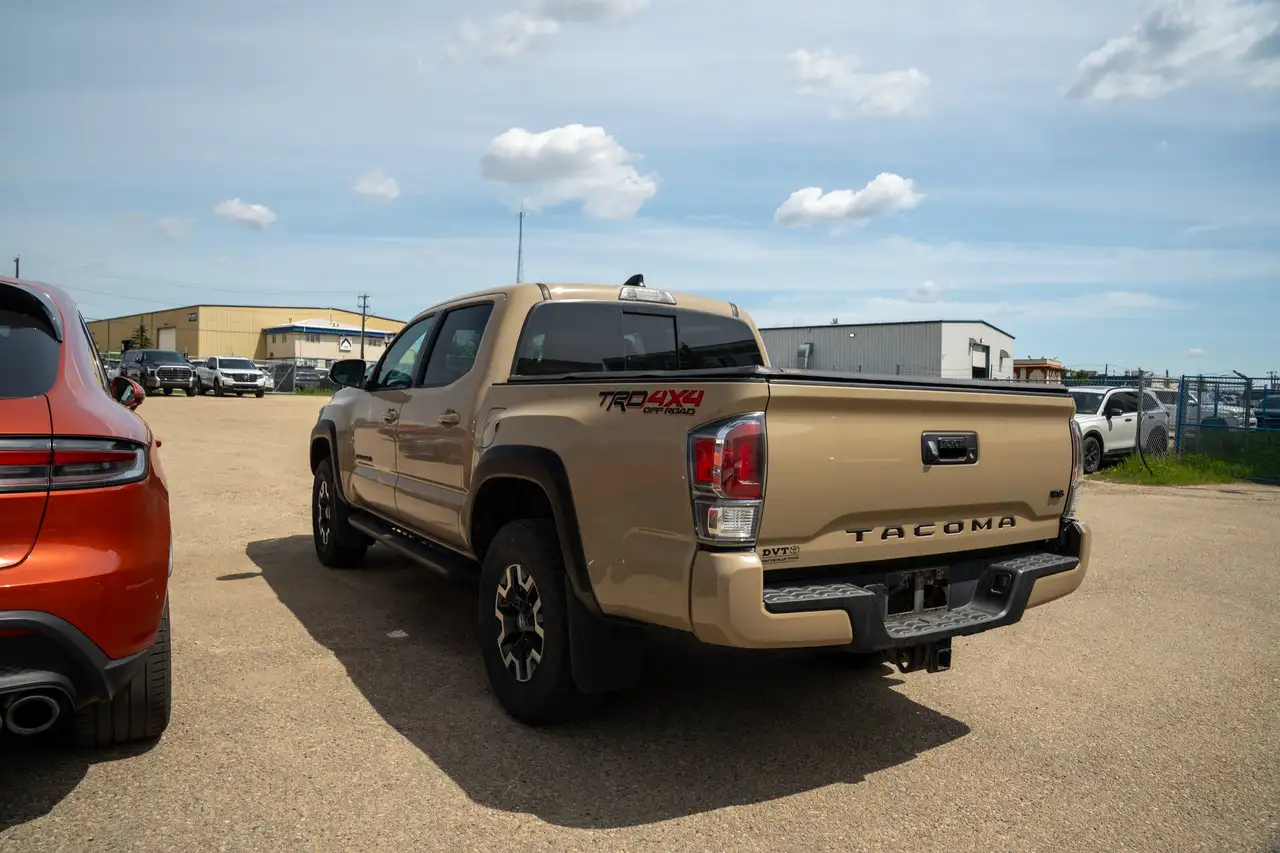Toyota Tacoma снимка Toyota Tacoma