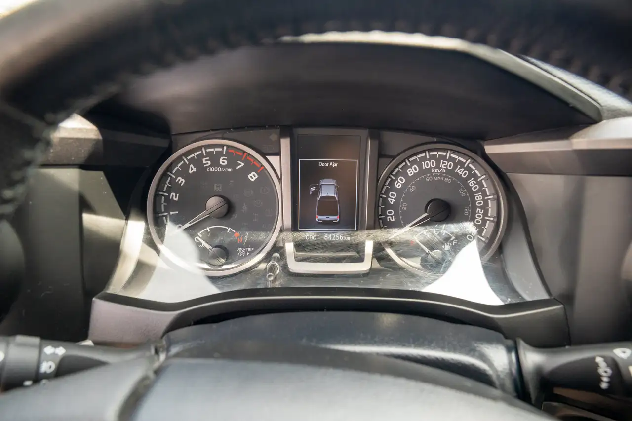 Toyota Tacoma снимка Toyota Tacoma
