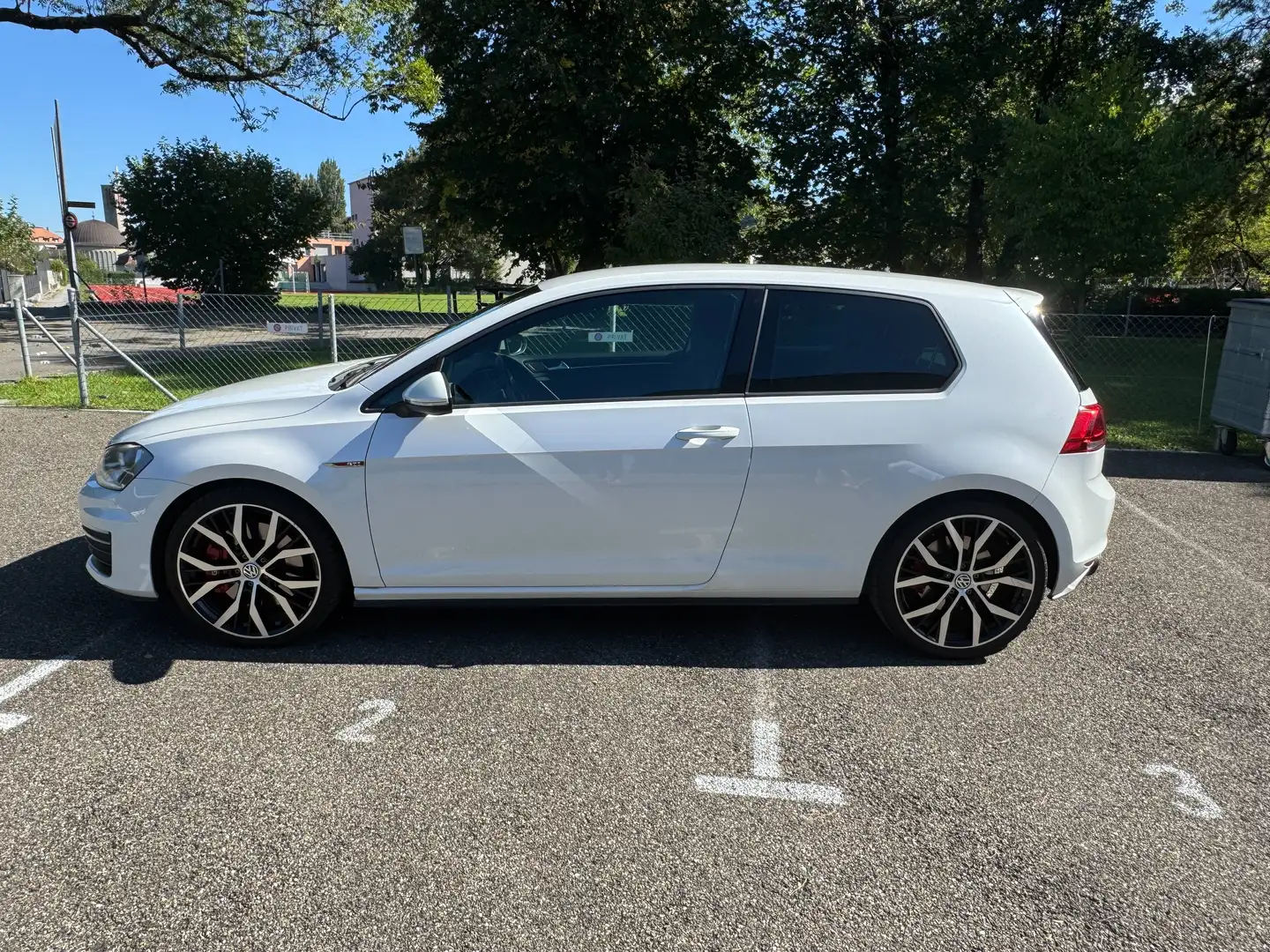 Volkswagen Golf GTI Golf GTI 2,0 TSI Performance GTI Performance Weiß - 2