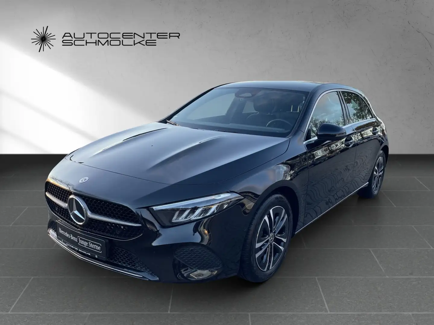 Mercedes-Benz A 180 A 180 Advanced AUTO*LED*RFK*MBUX*LENKRADHEIZUNG* Schwarz - 2