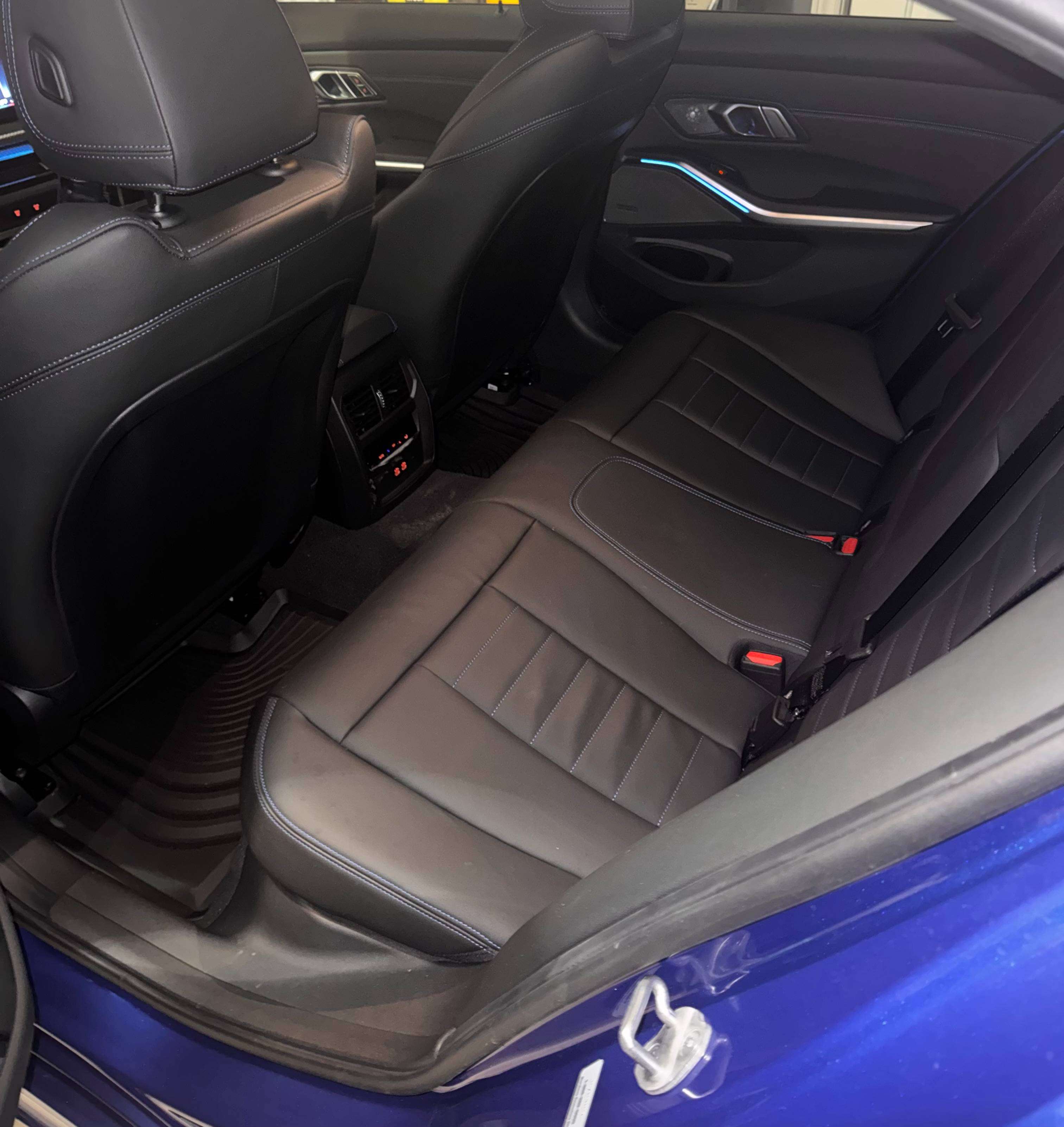 2025 BMW 3 Series M340 xDrive thumb 15