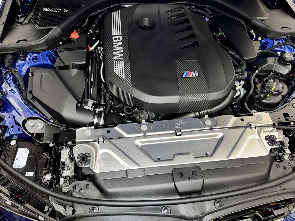2025 BMW 3 Series M340 xDrive thumb 9