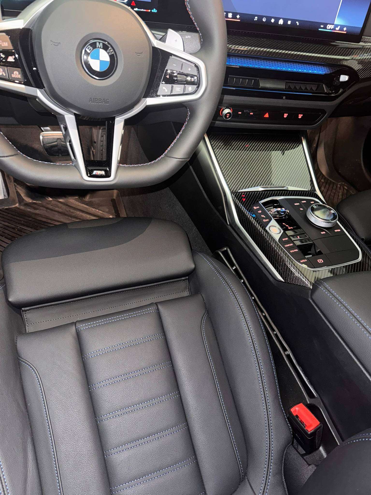 2025 BMW 3 Series M340 xDrive thumb 11