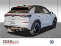 Volkswagen T-Roc 1.5 l eTSI DSG R-Line BLACKSTYLE IQ KEYLESS Weiß - thumbnail 2
