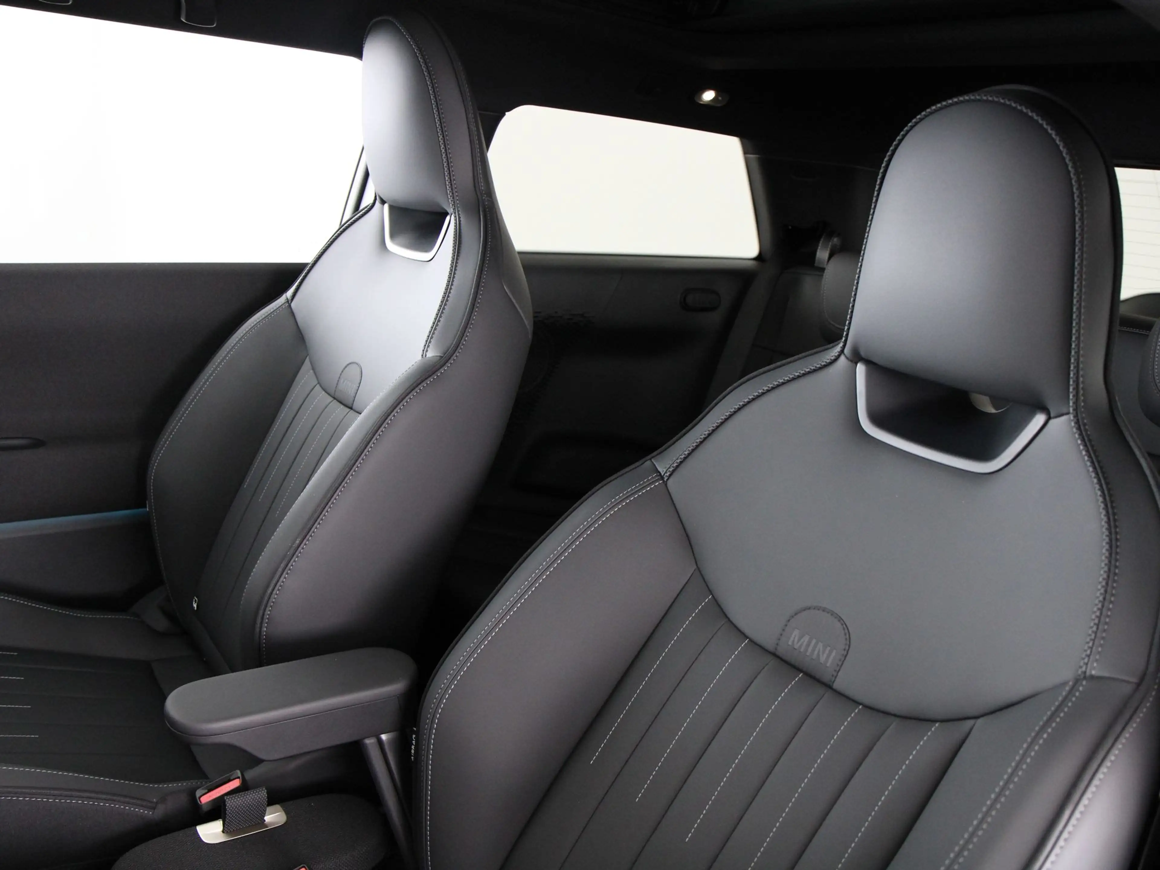 MINI Cooper E Favoured Pakket L PRIVATE LEASE EUR 553,- (60 mnd/ — photo 6