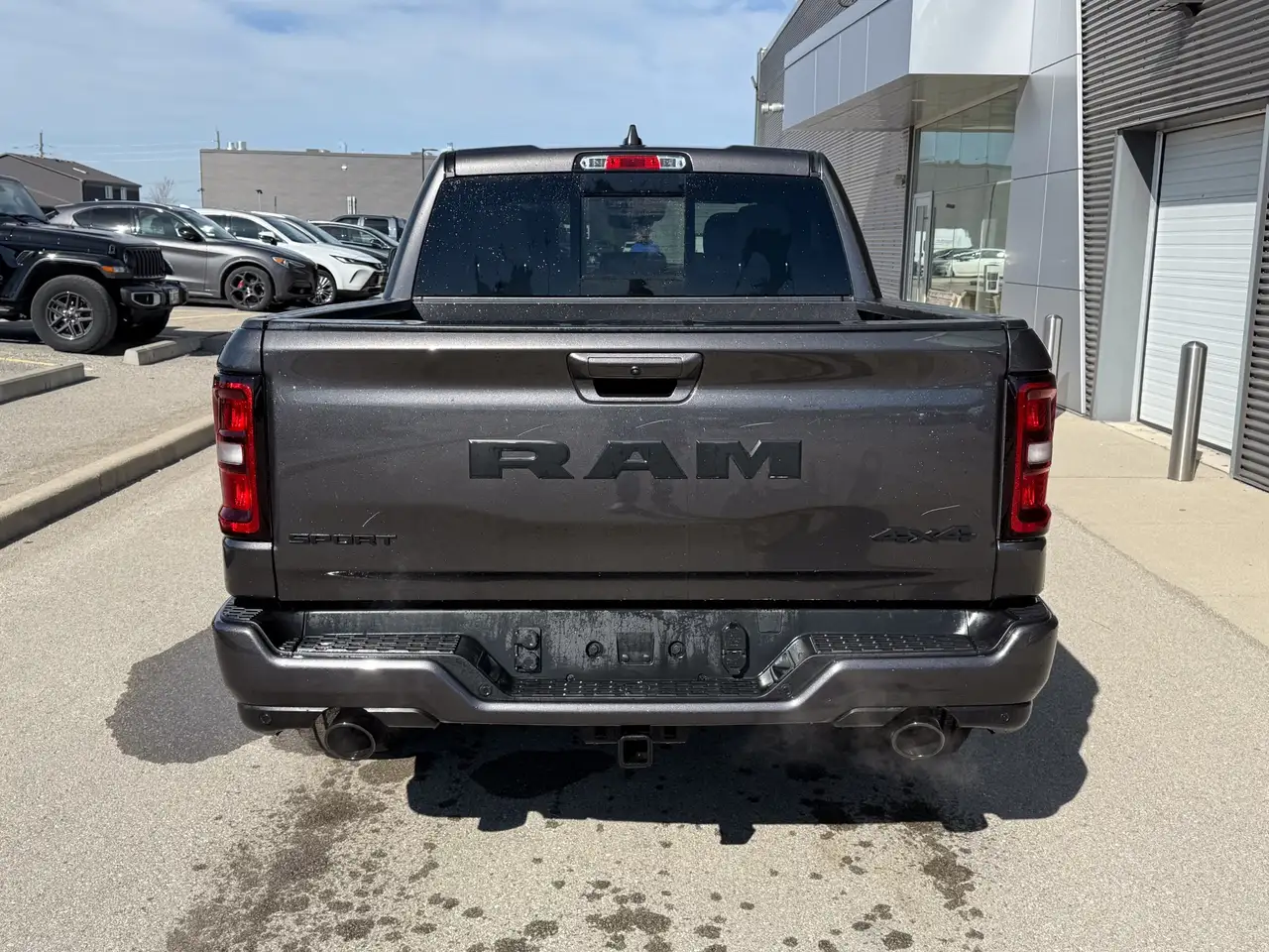 RAM 1500 снимка RAM 1500