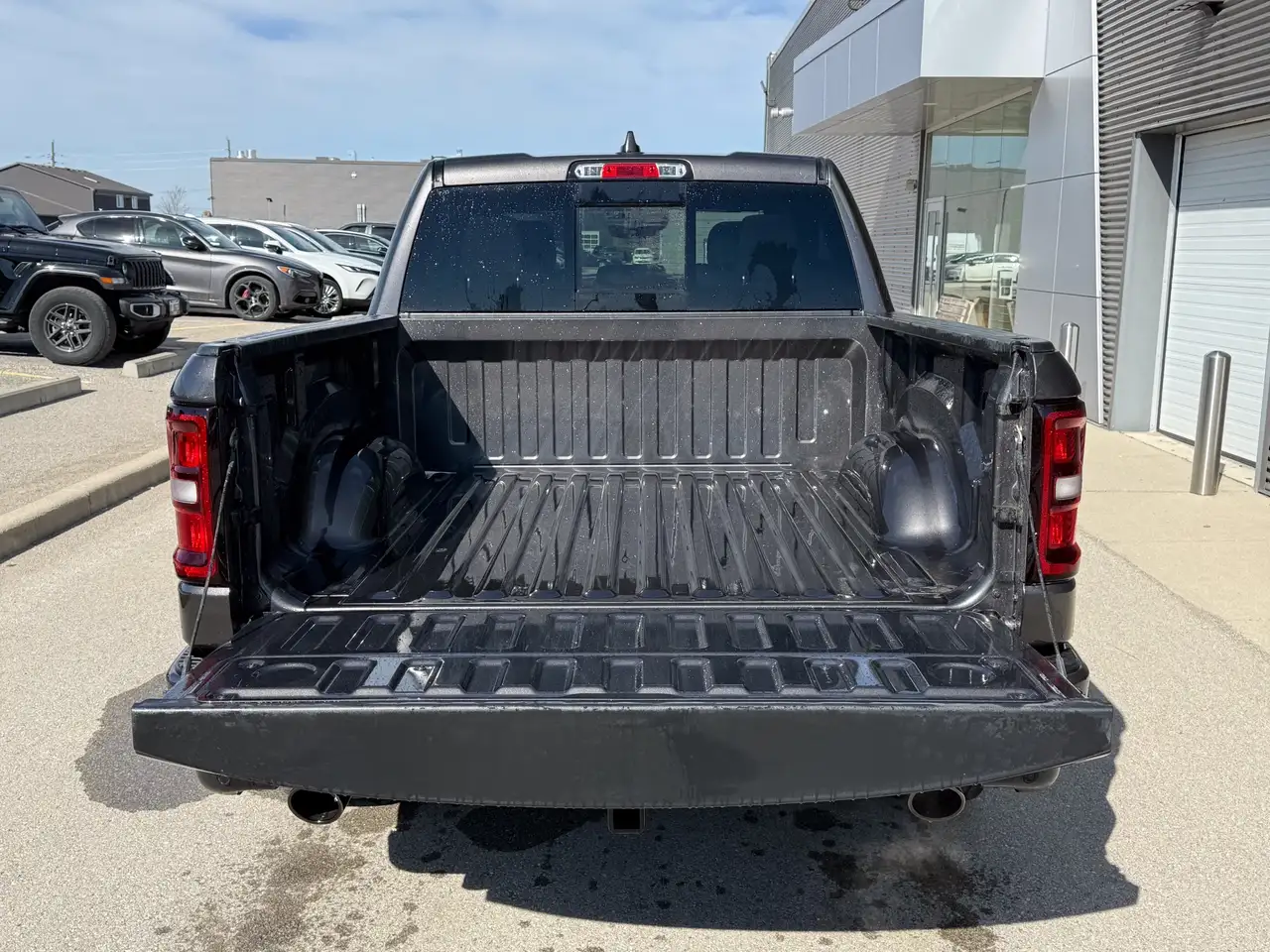 RAM 1500 снимка RAM 1500