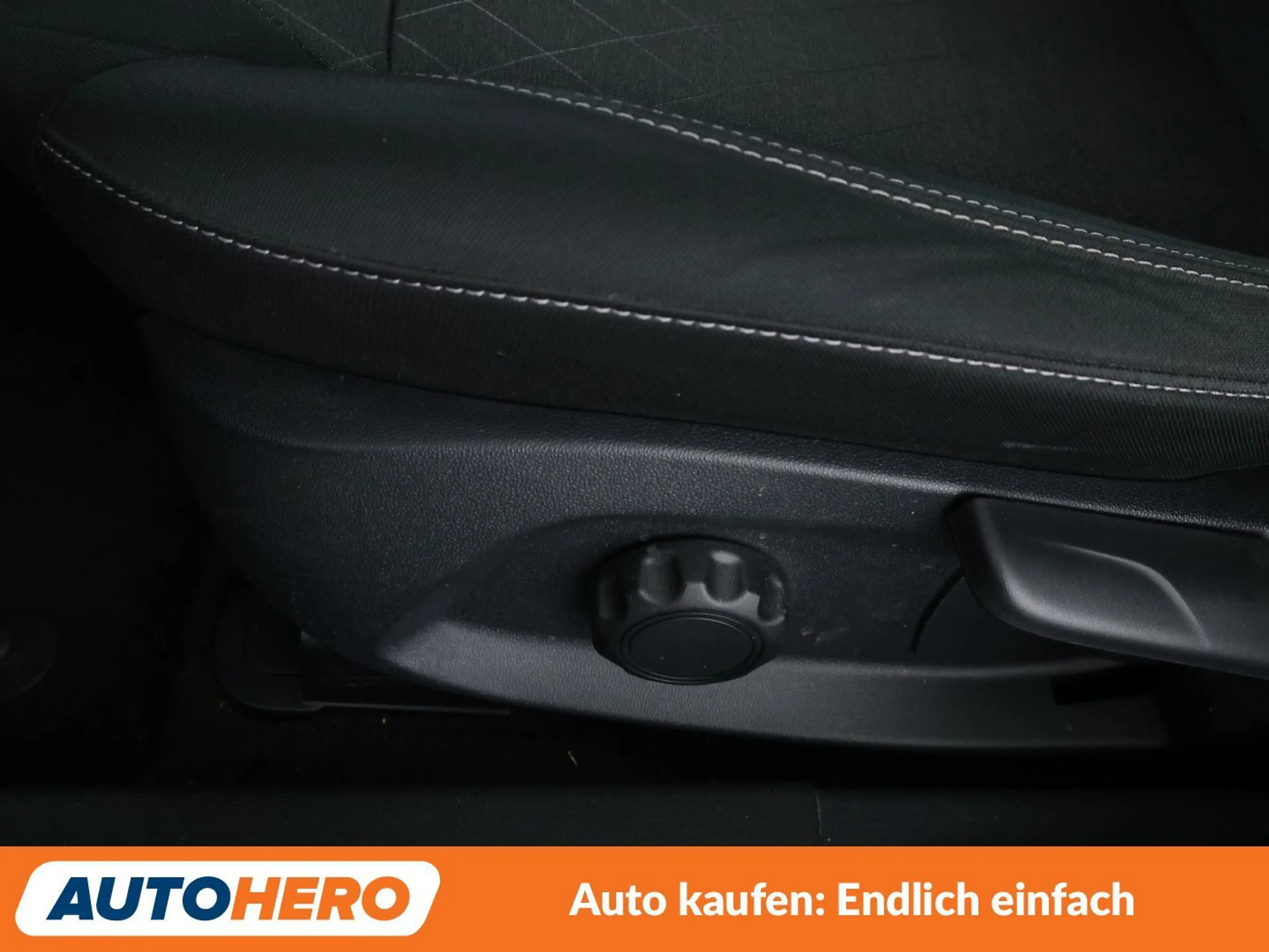 Ford Fiesta 1.0 EcoBoost Active — photo 29