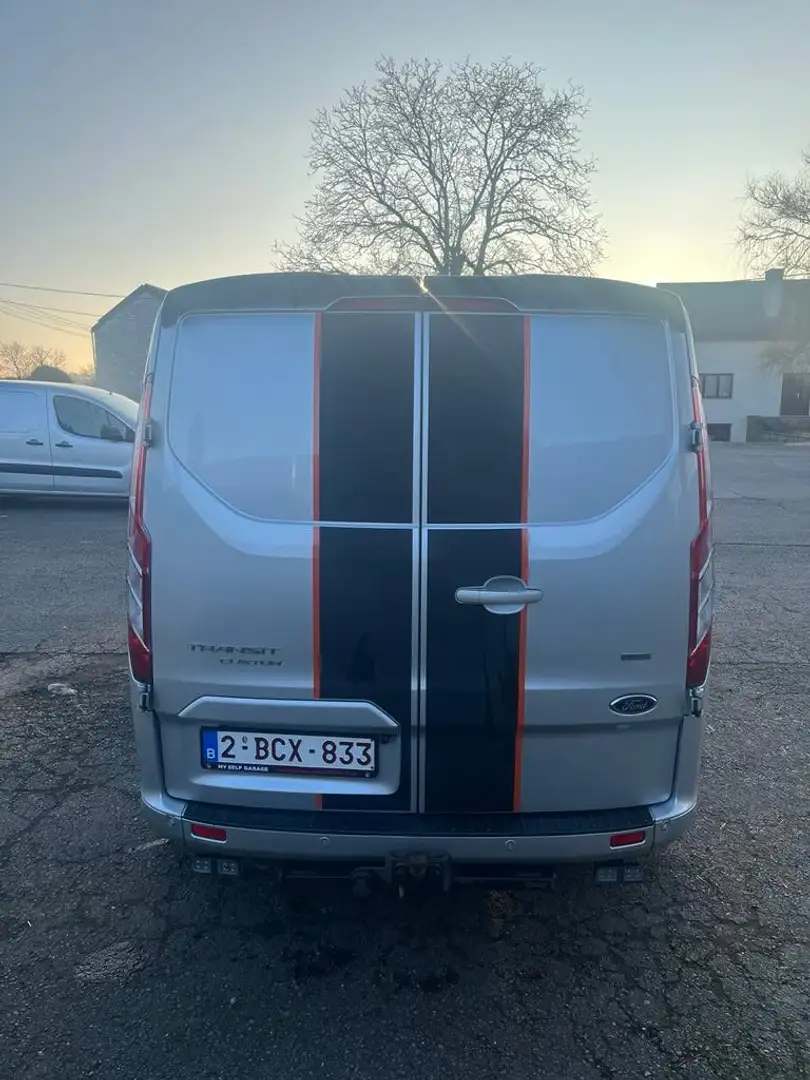 Ford Transit Custom 2.0 TDCi L2H1 Sport Zilver - 2