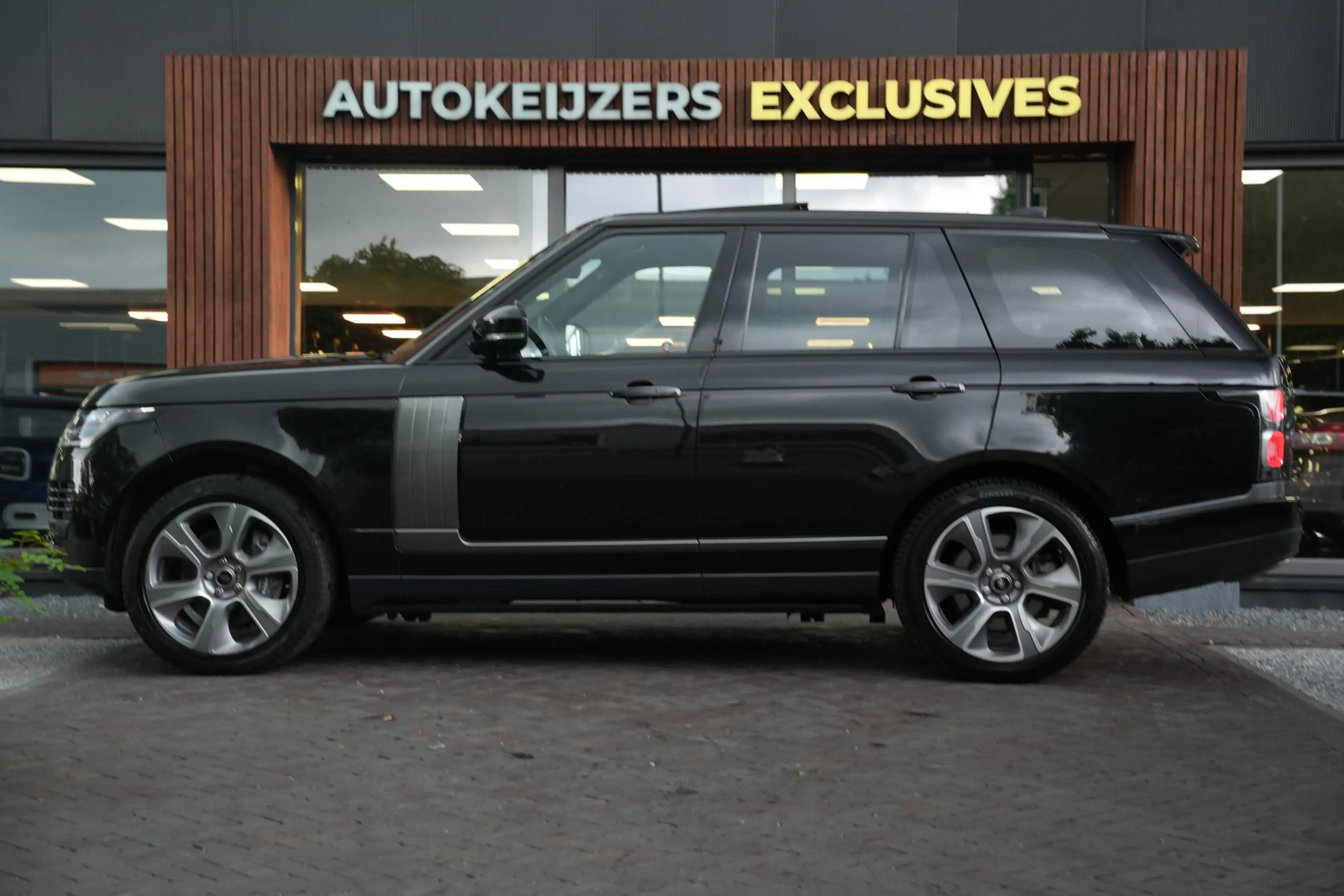 Land Rover Range Rover 2.0 P400e Autobiography Pano Dealer onderhouden — photo 7