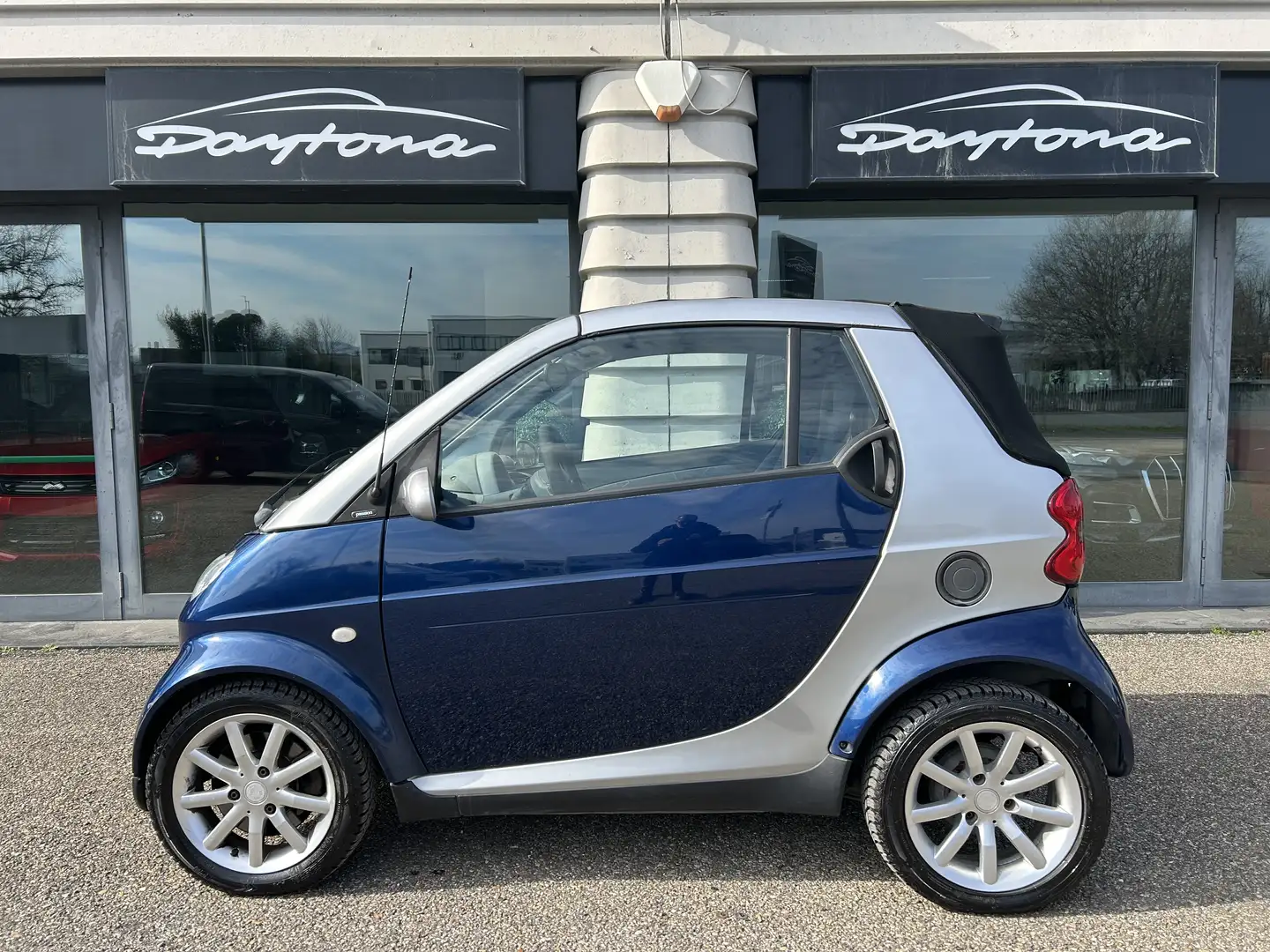 smart forTwo Fortwo Cabrio 0.7 Smart Passion 61cv Blu/Azzurro - 2
