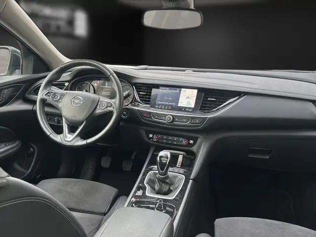 Opel Insignia view 13