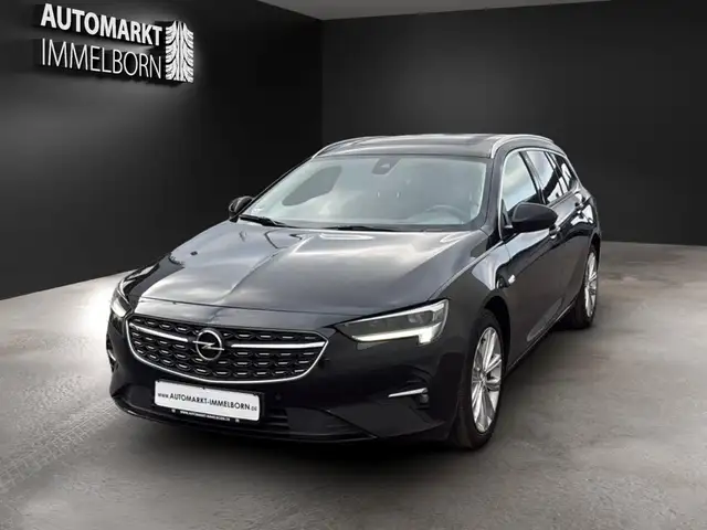 Opel Insignia view 3