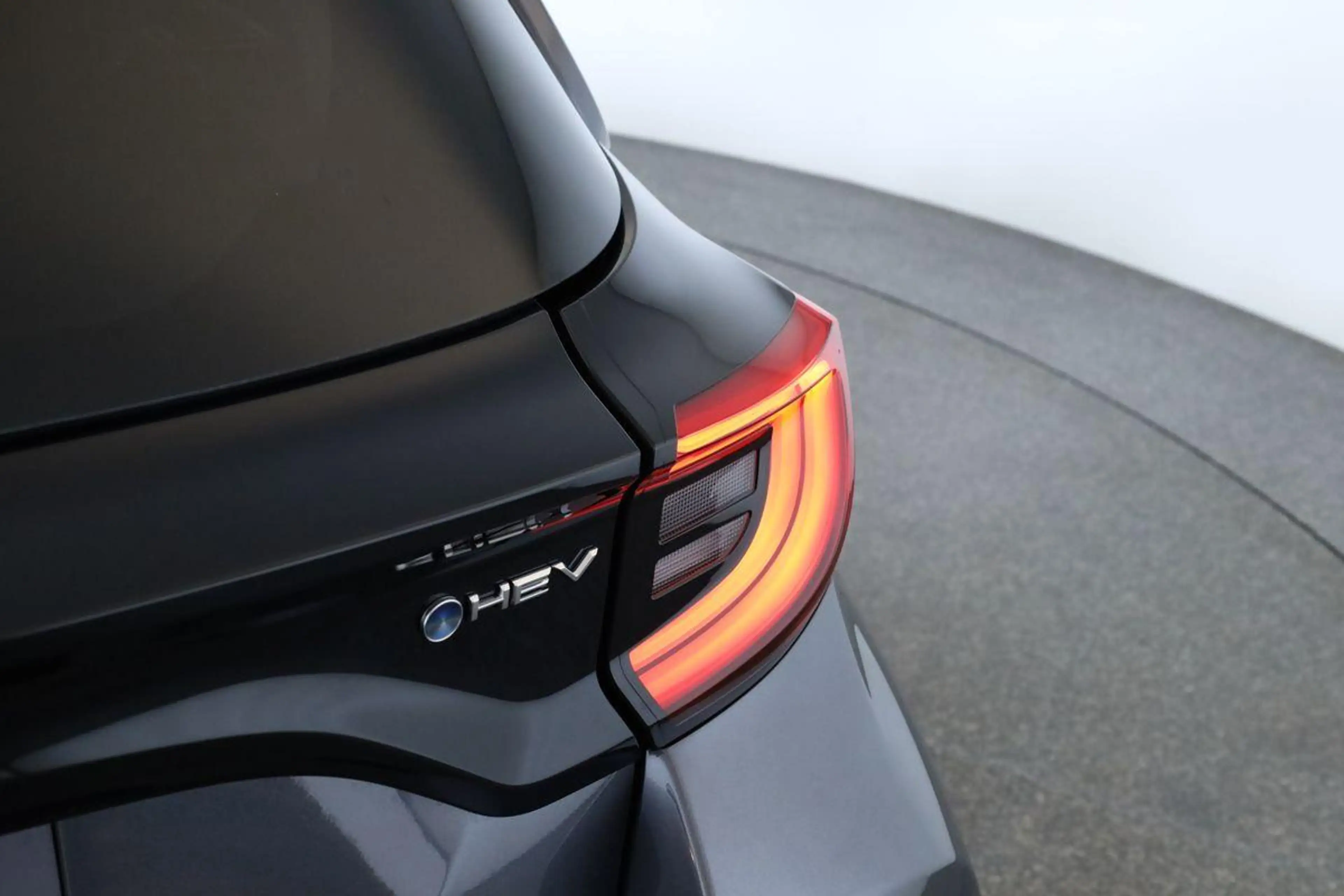 Toyota Yaris Hybrid 116 Teamplayer LED App SHZ Key Kam — photo 11