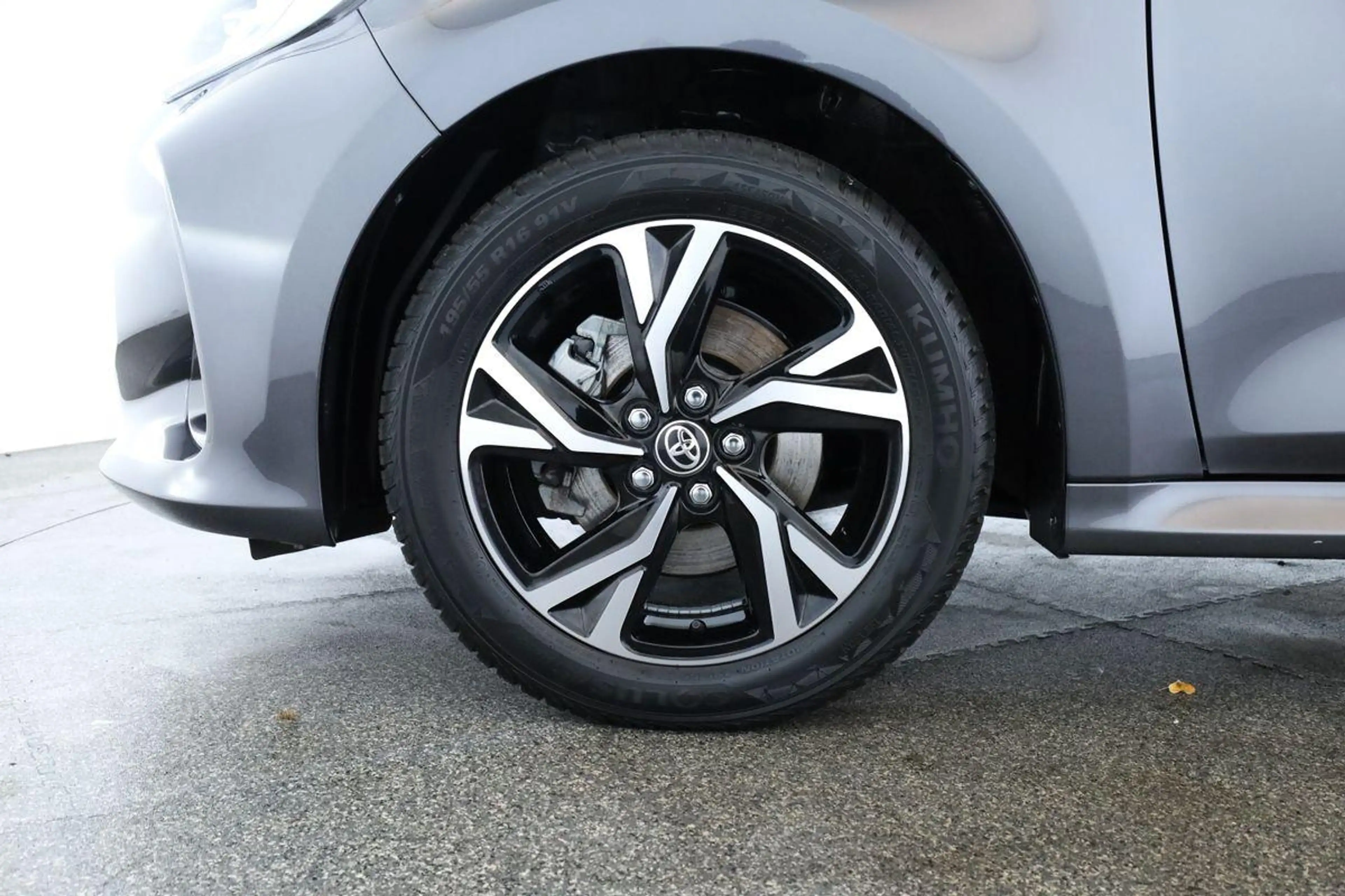 Toyota Yaris Hybrid 116 Teamplayer LED App SHZ Key Kam — photo 7