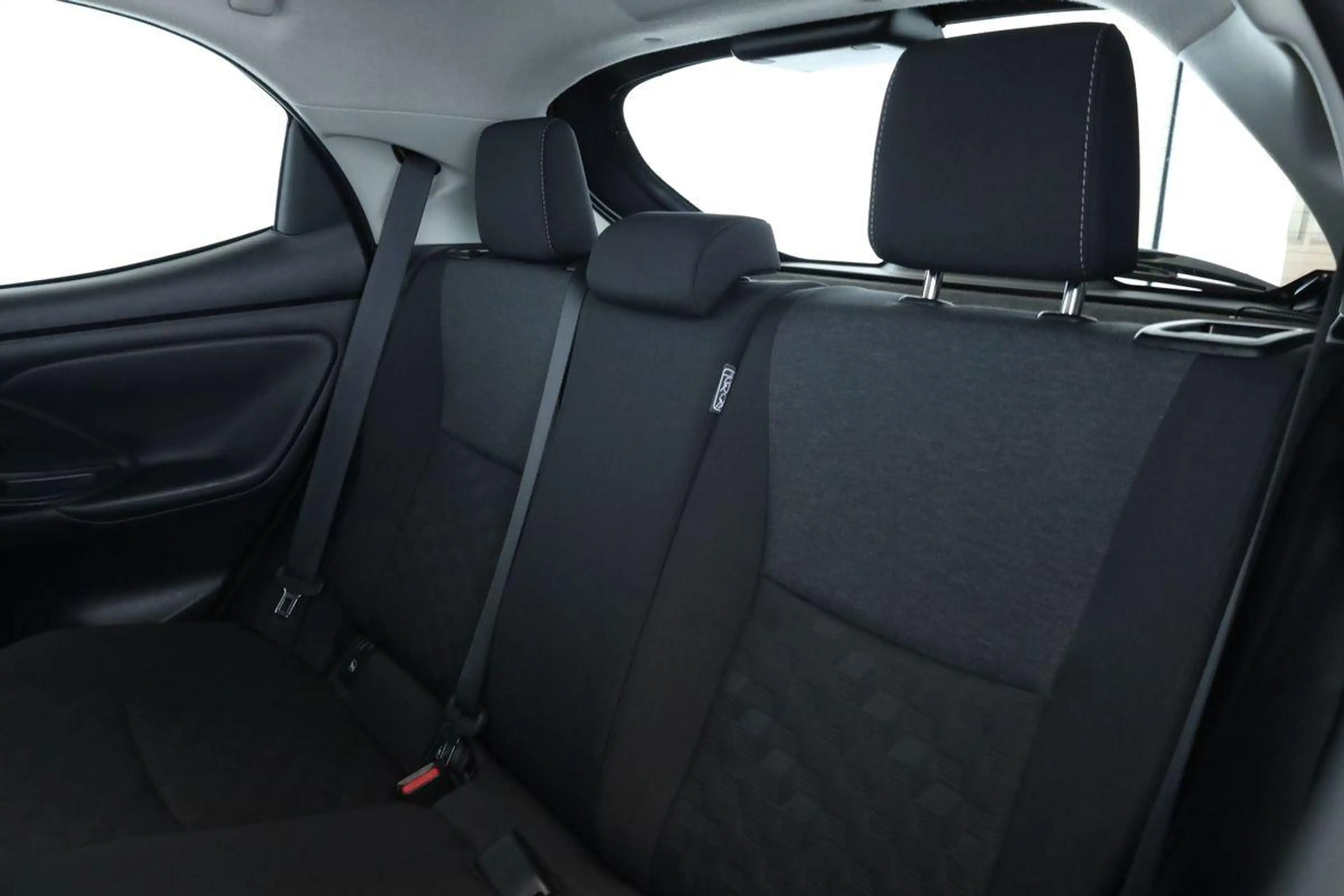 Toyota Yaris Hybrid 116 Teamplayer LED App SHZ Key Kam — photo 13