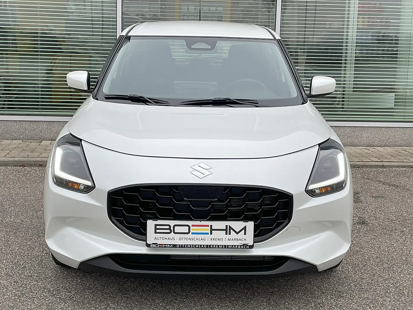 Suzuki Swift 1,2 Hybrid DualJet Clear Weiß - 2