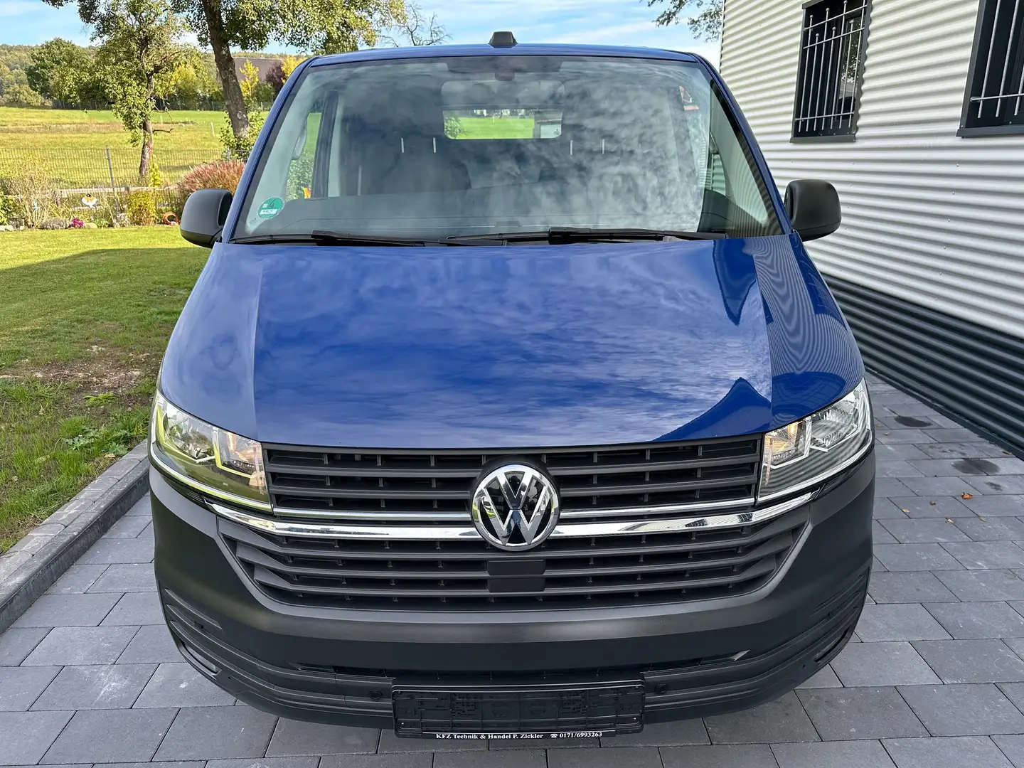 Volkswagen T6.1 Transporter EcoProfi FWD Klima Kamera PDC AHK Navi Blind Spot Blau - 2