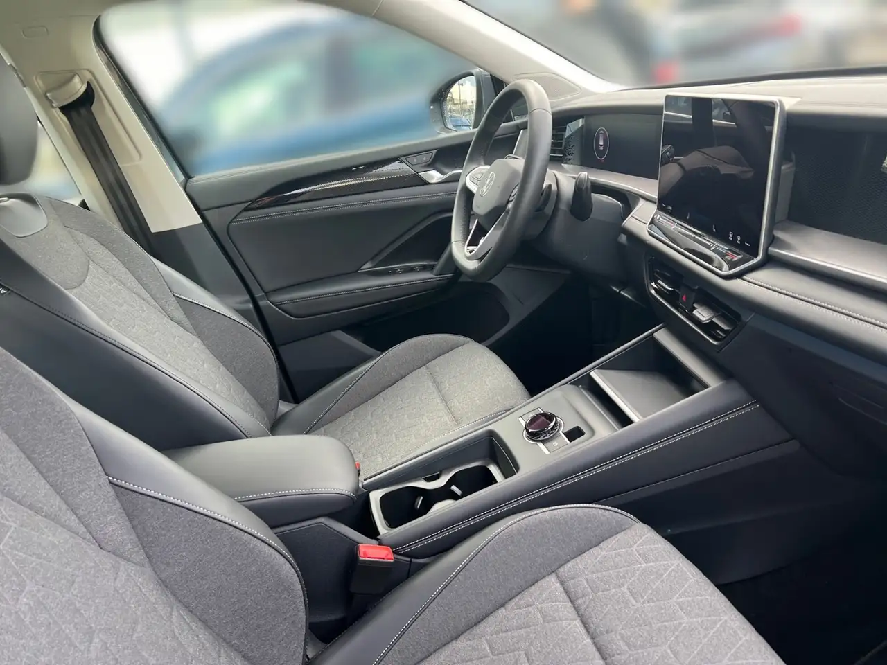 Volkswagen Tayron 2.0 TDI DSG 4M LIFE +AHK +LED +ACC +RKAM +VIRTUAL 8
