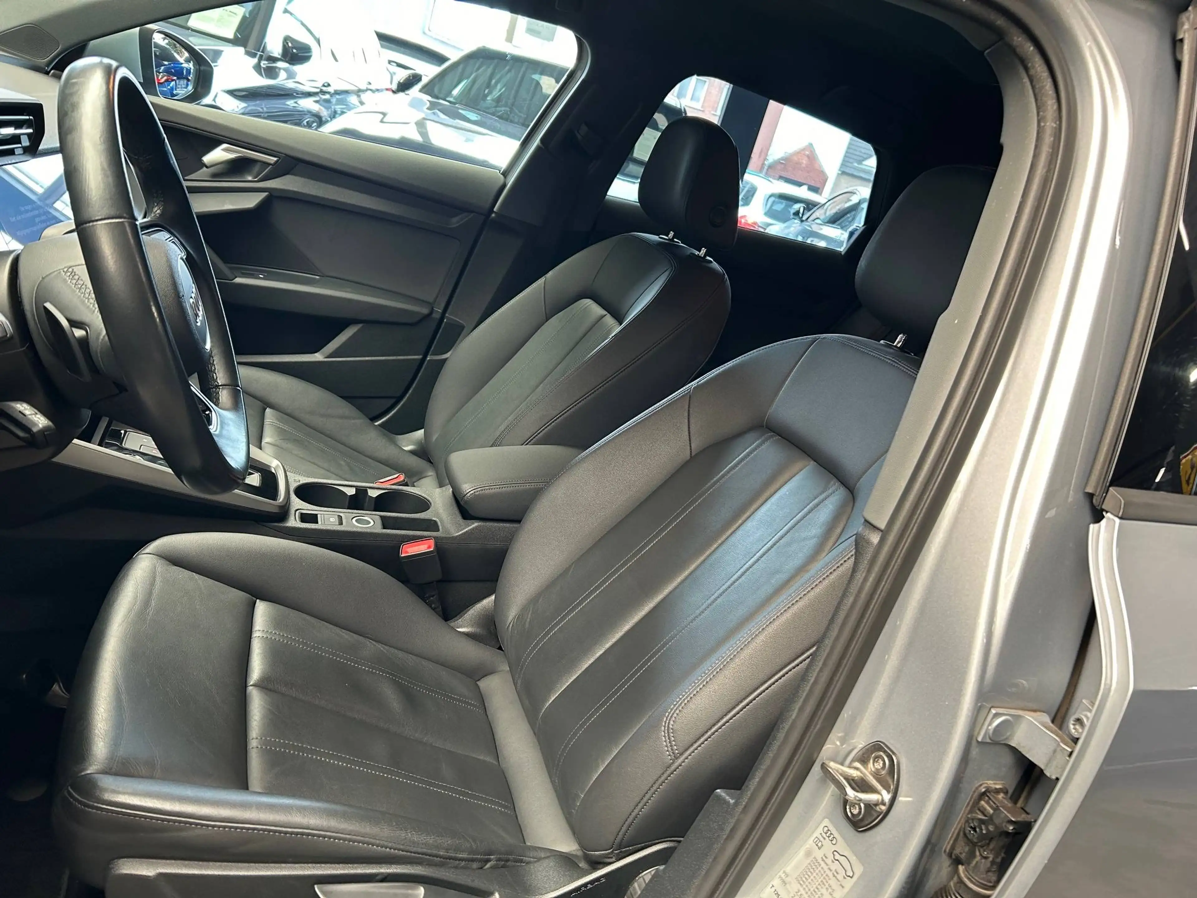 Audi A3 30 TFSI S Tronic SportBack Alu16"/Led/Leder/VerwZet/Pdc/Gps/Cruise/Carplay *1j garantie* — photo 7