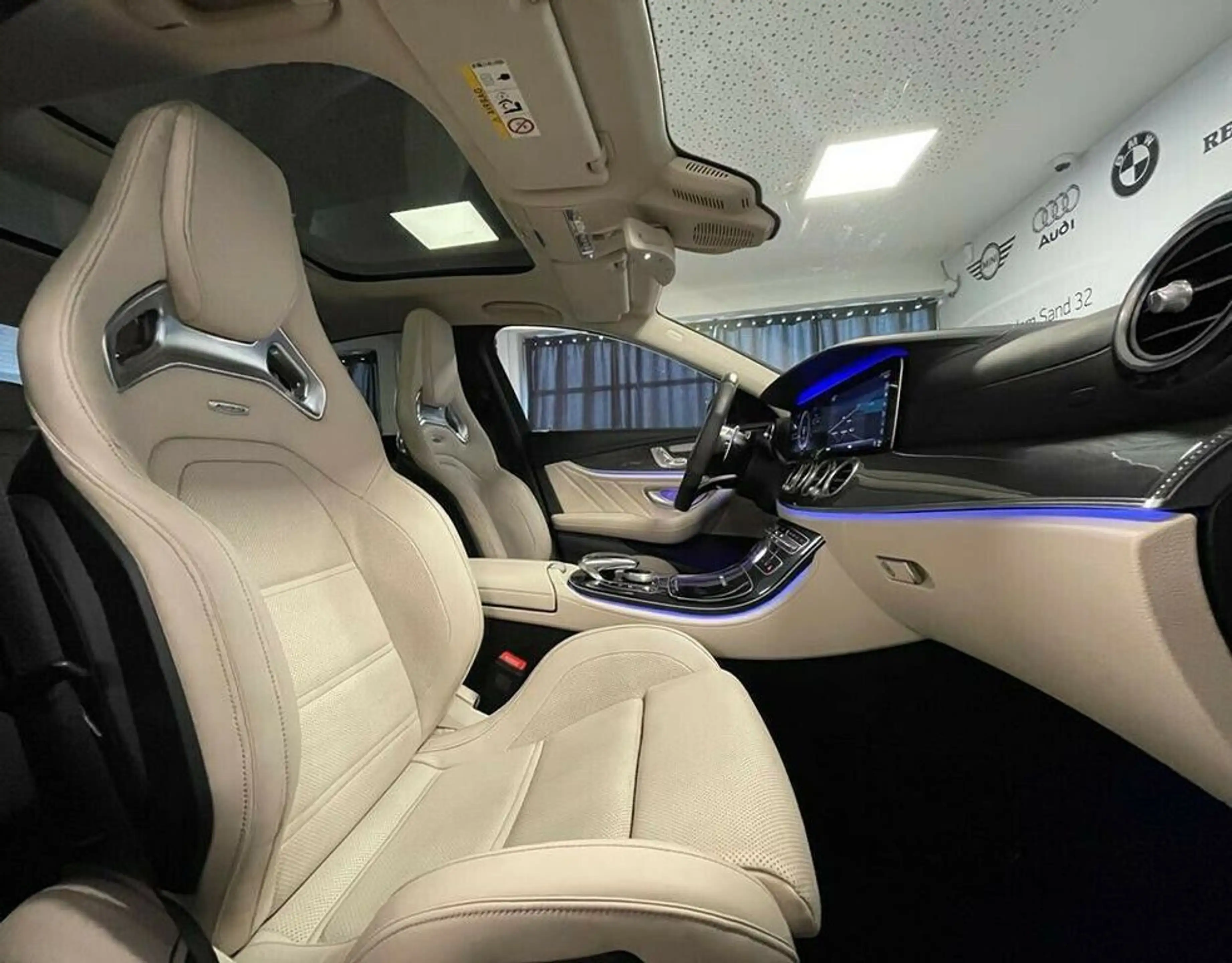 Mercedes-Benz E 63 AMG AMG E63 4M+PERFORMANCE-SITZ+CARBON+PANORAMA+VOLL — photo 3