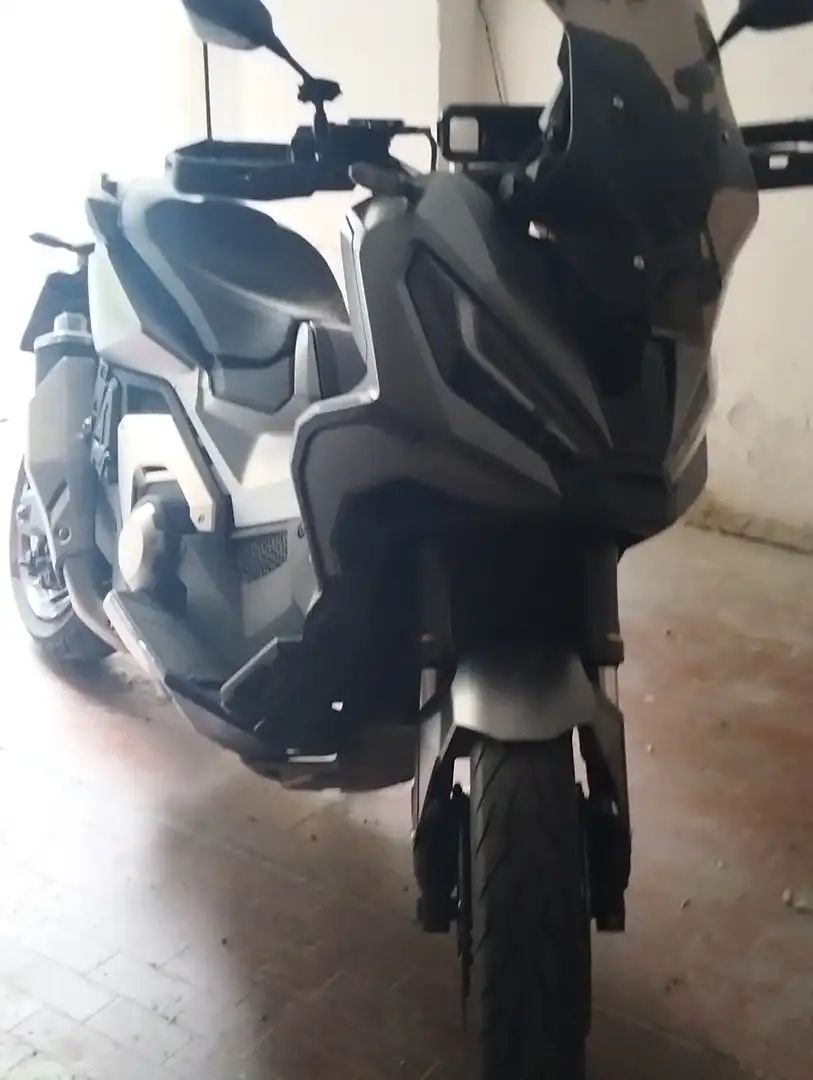 Honda X-ADV Gris - 2