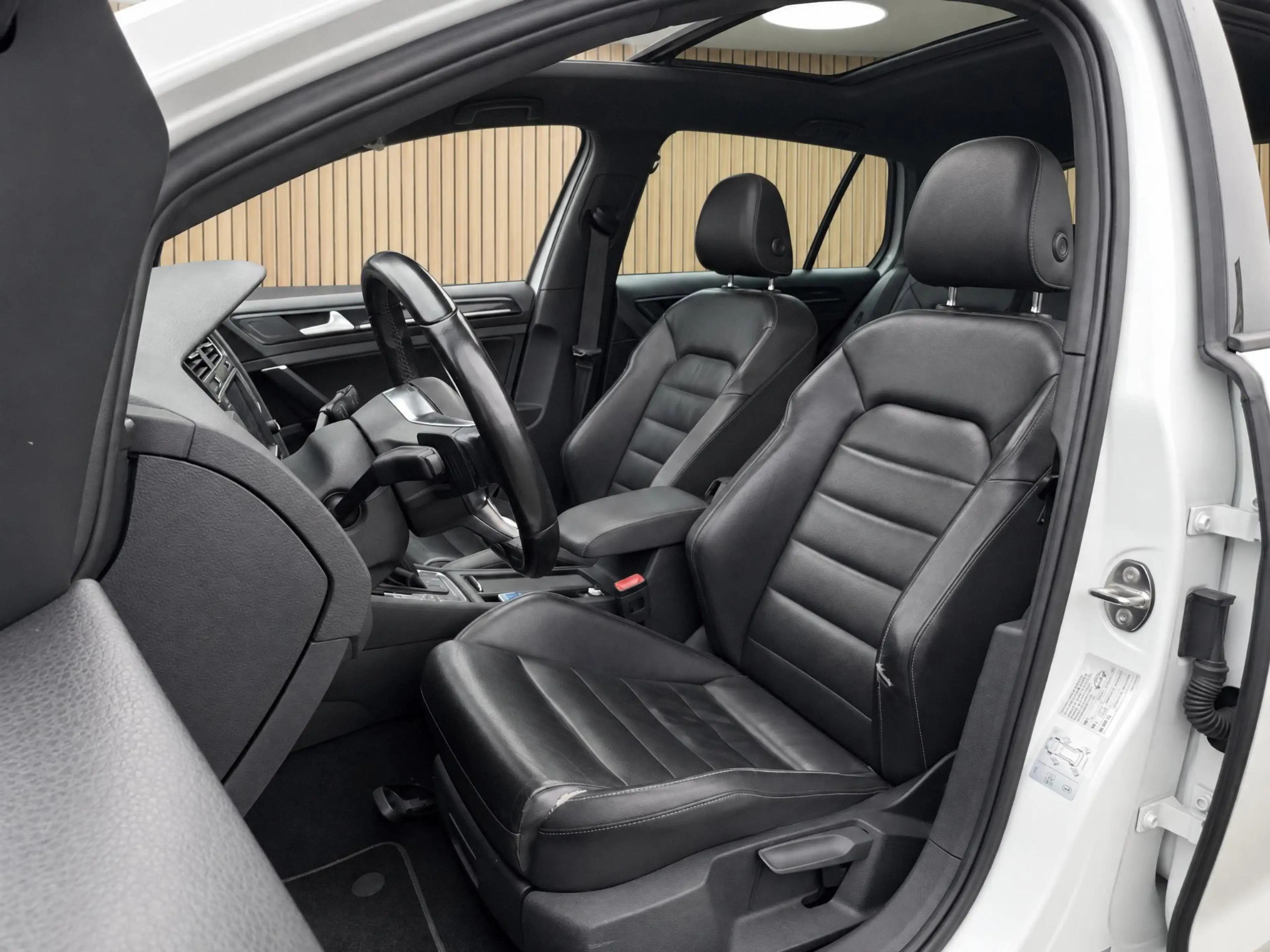 Volkswagen Golf GTE 1.4 TSI |Pano |Leder |Stoelverw. |Camera |ACC — photo 8