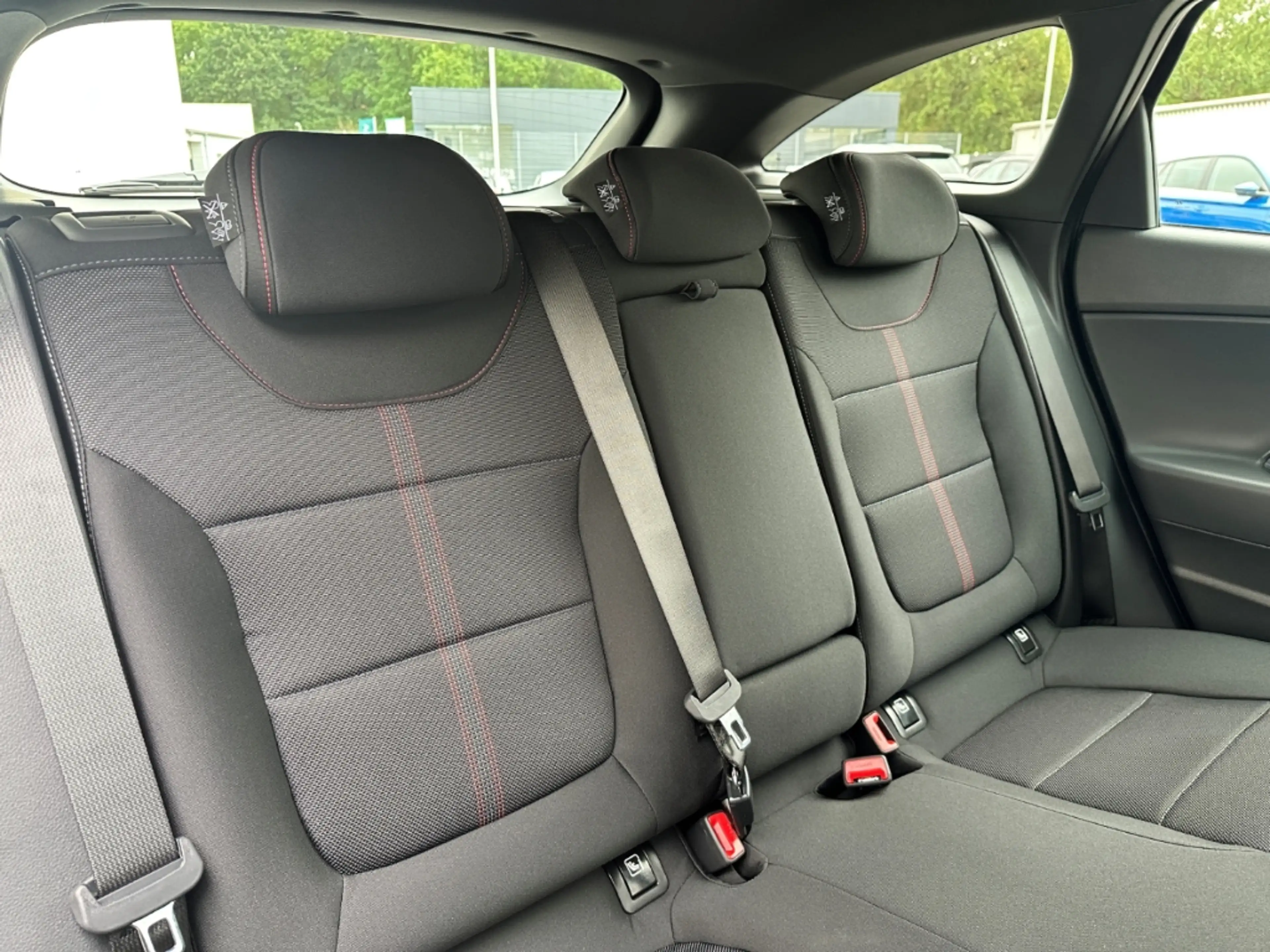 Hyundai i30 1.6 T-GDI DCT N-Line LED CarPlay Kessy Cam Tempo N — photo 9